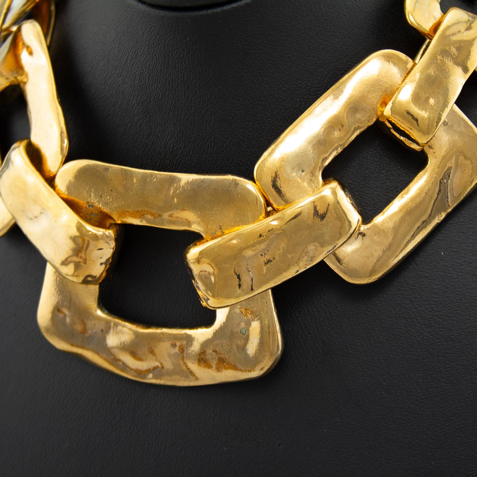 1980s Yves Saint Laurent Dramatic Oversized Chain-Link Necklace  In Good Condition In Toronto, Ontario