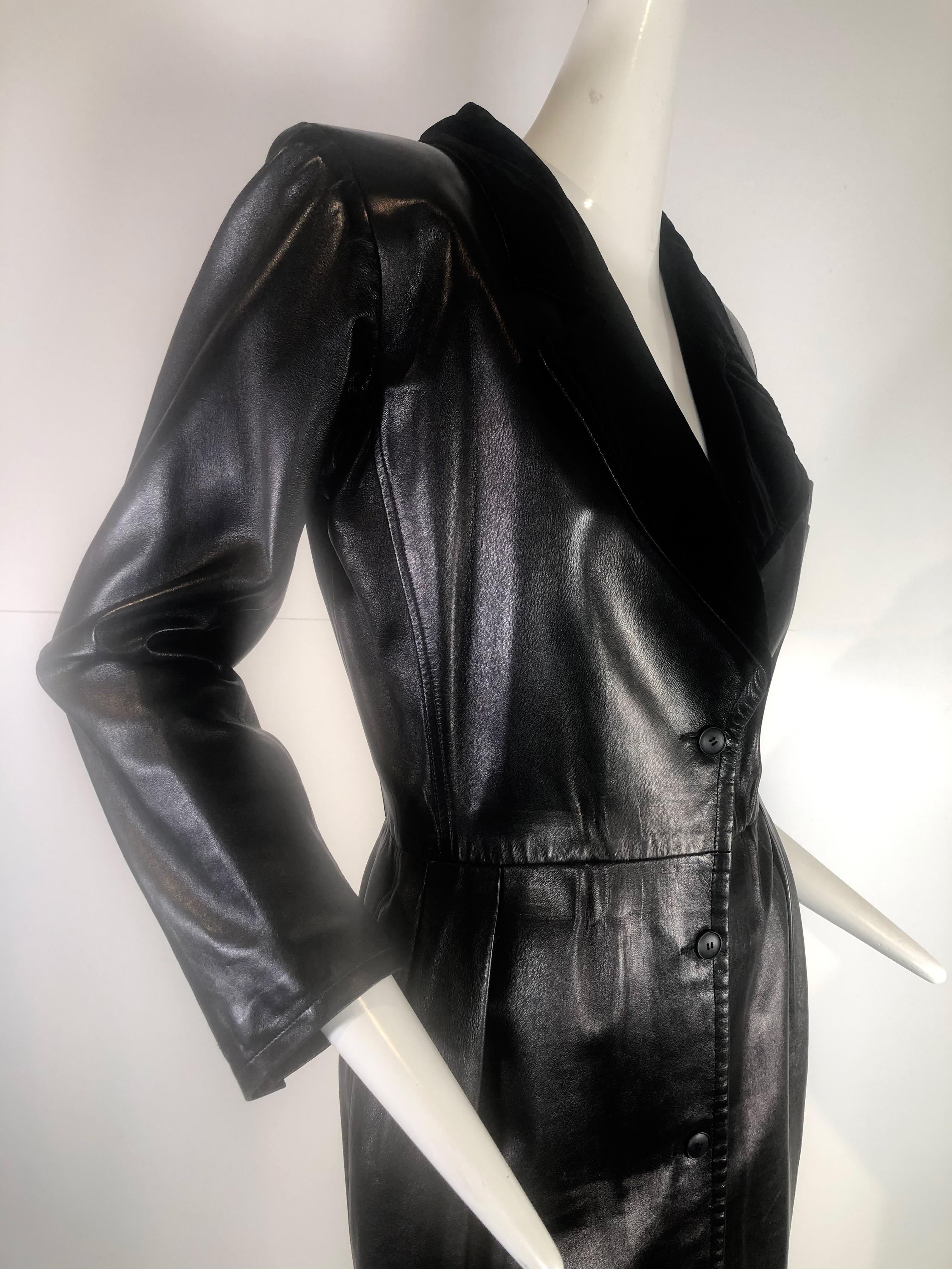 Women's 1980s Yves Saint Laurent Fitted Black Lambskin Tuxedo w Velvet Lapels  For Sale