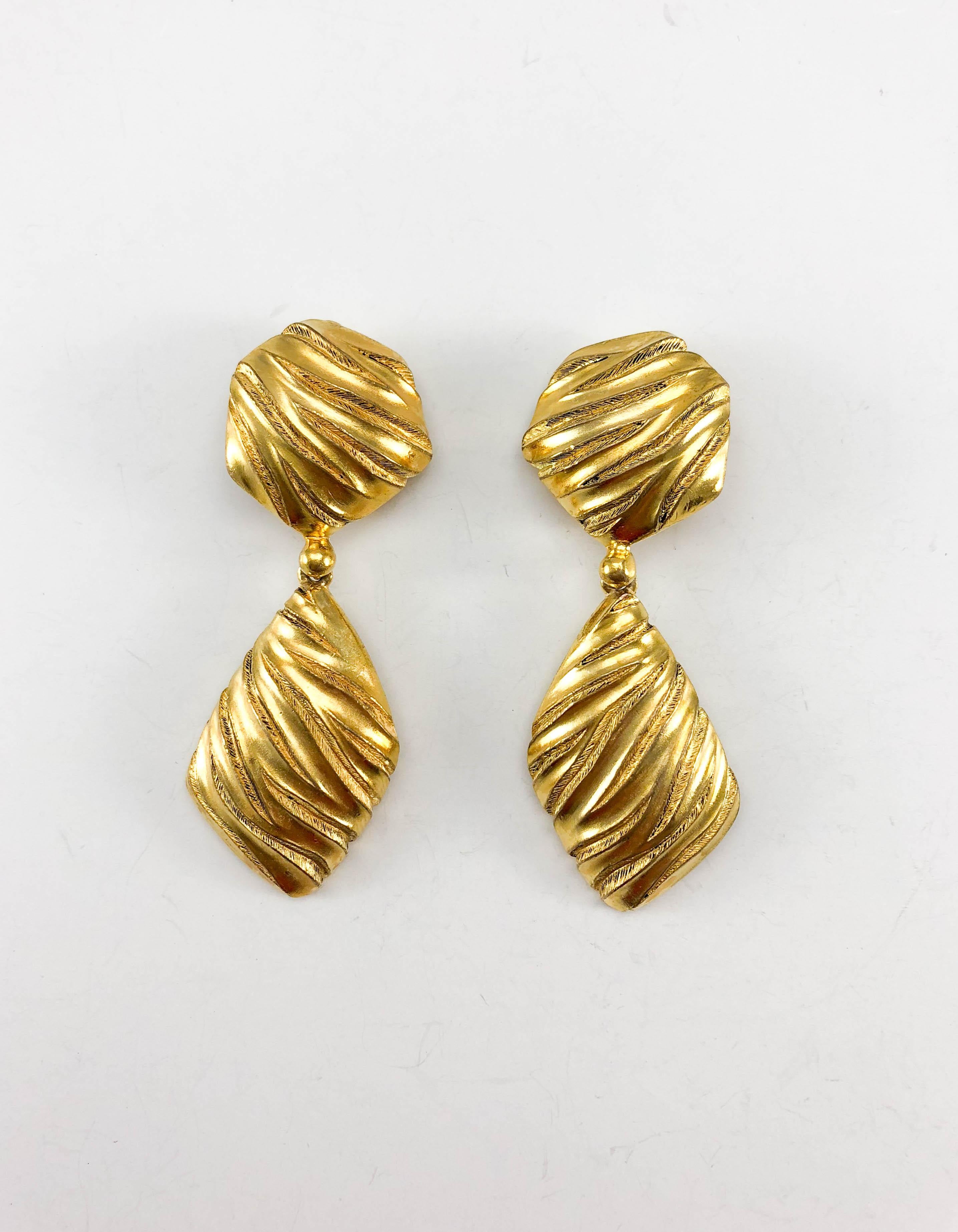 Women's 1980's Yves Saint Laurent Gold-Plated Ribbed Dangling Earrings For Sale