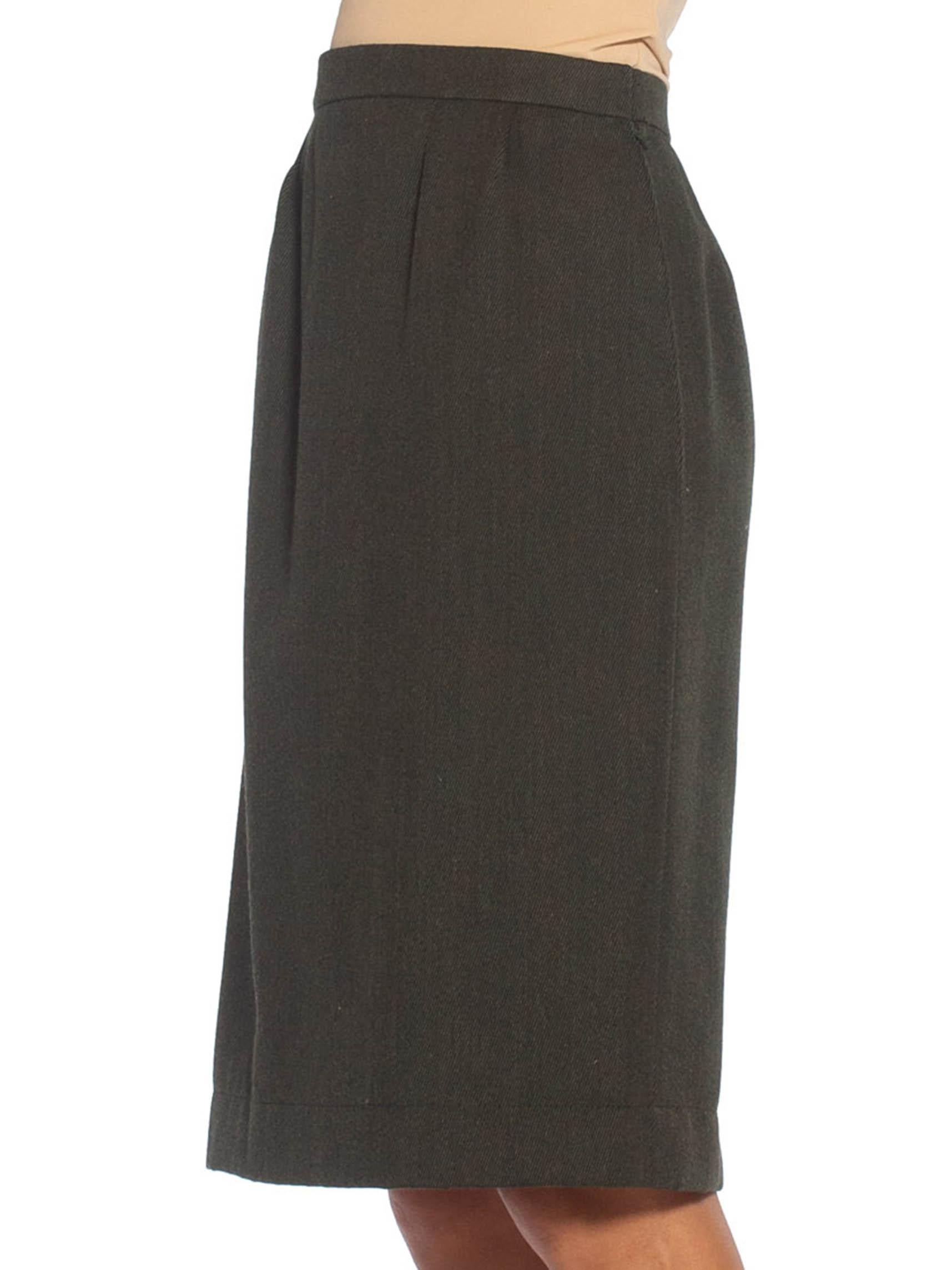 1980S YVES SAINT LAURENT Green Haute Couture Wool Skirt In Excellent Condition In New York, NY