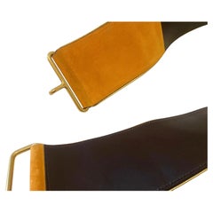 Cinturón de cintura alta de ante naranja dorado Yves Saint Laurent de los años 80
