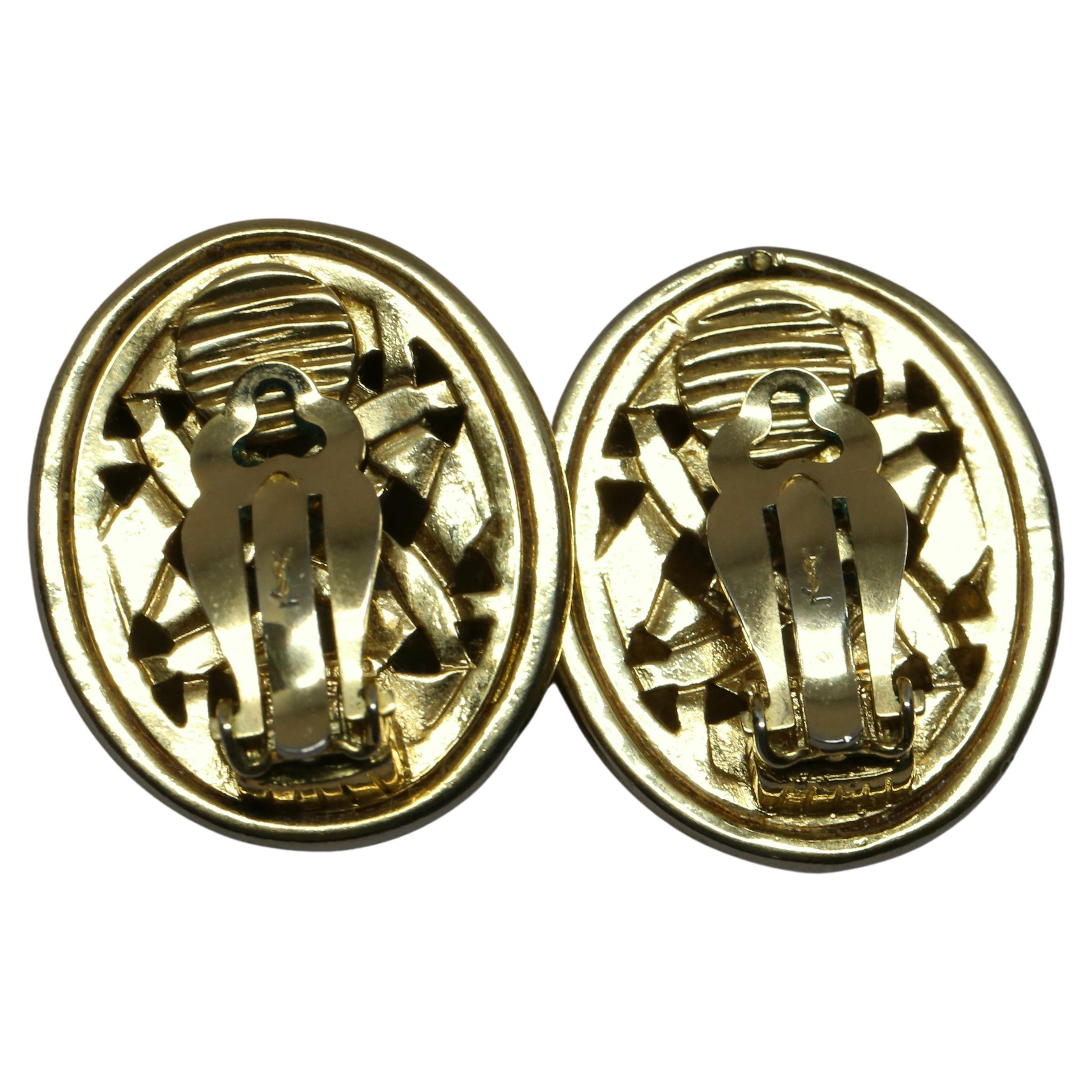 1980's YVES SAINT LAURENT organic shaped earrings in gilt metal   In Good Condition For Sale In San Fransisco, CA
