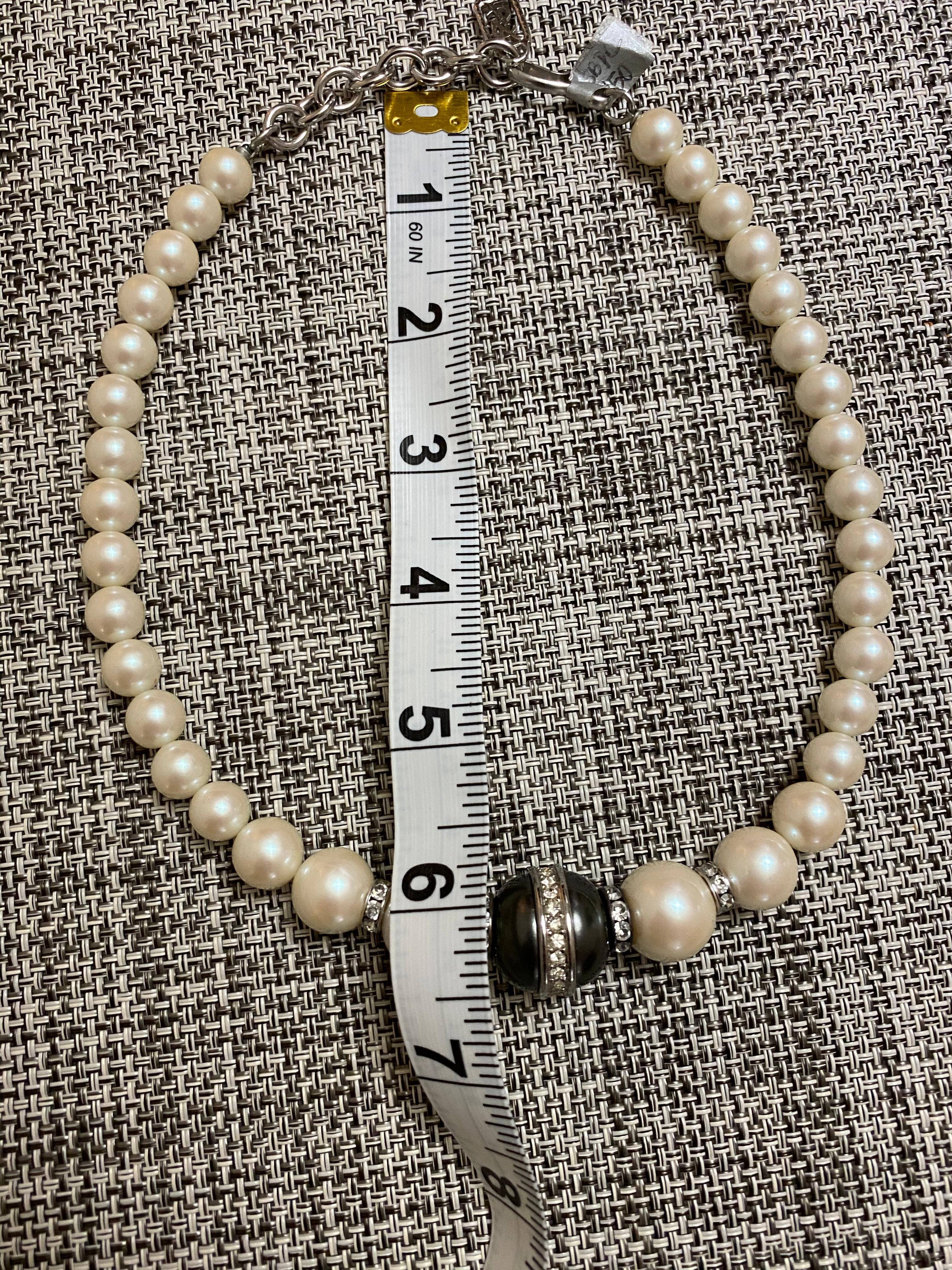 Women's 1980s Yves Saint Laurent Pearl Necklace