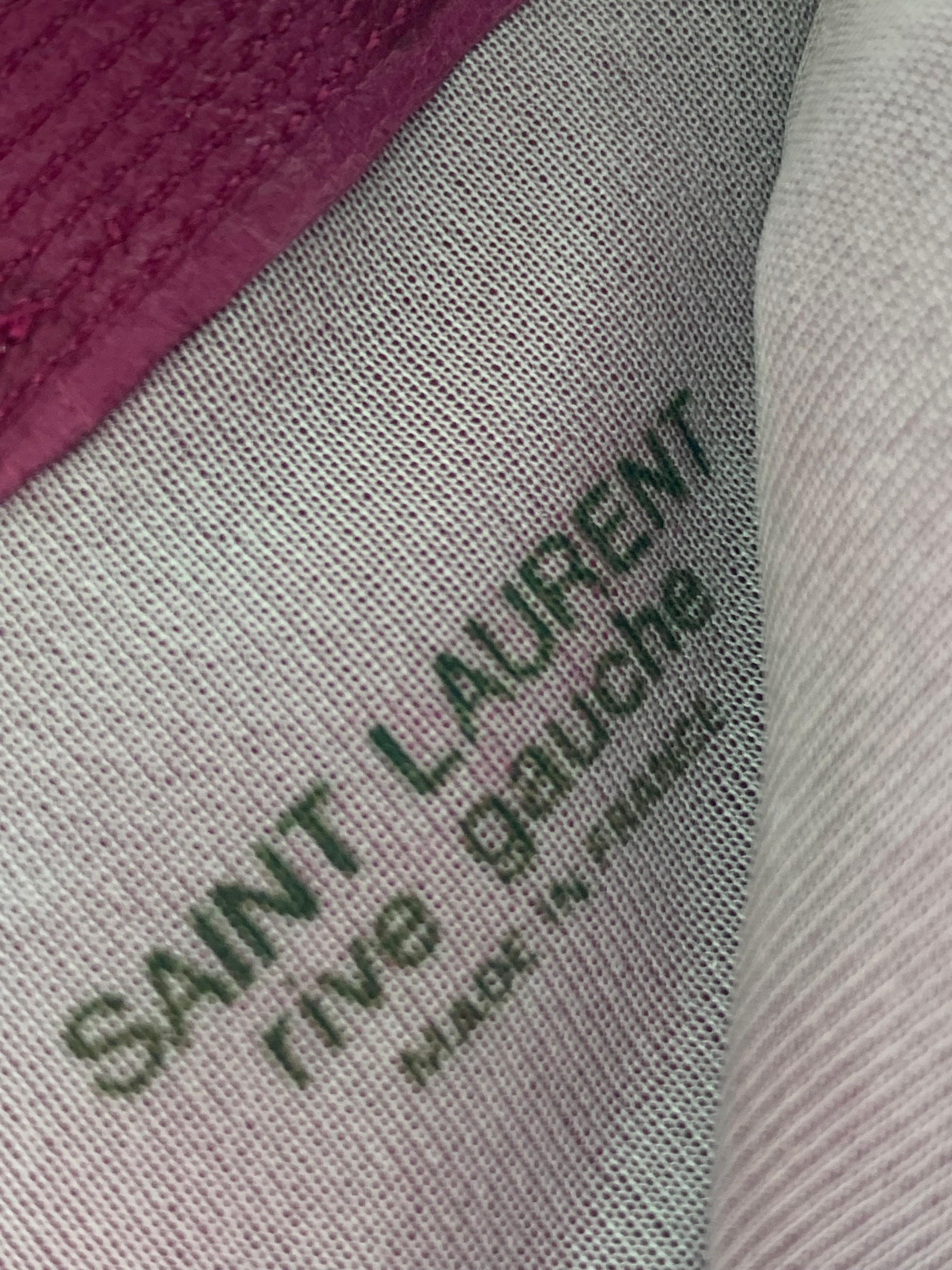 Yves Saint Laurent - Gants en cuir rose pour enfants et foulard Vera coordonné des années 1980 en vente 5
