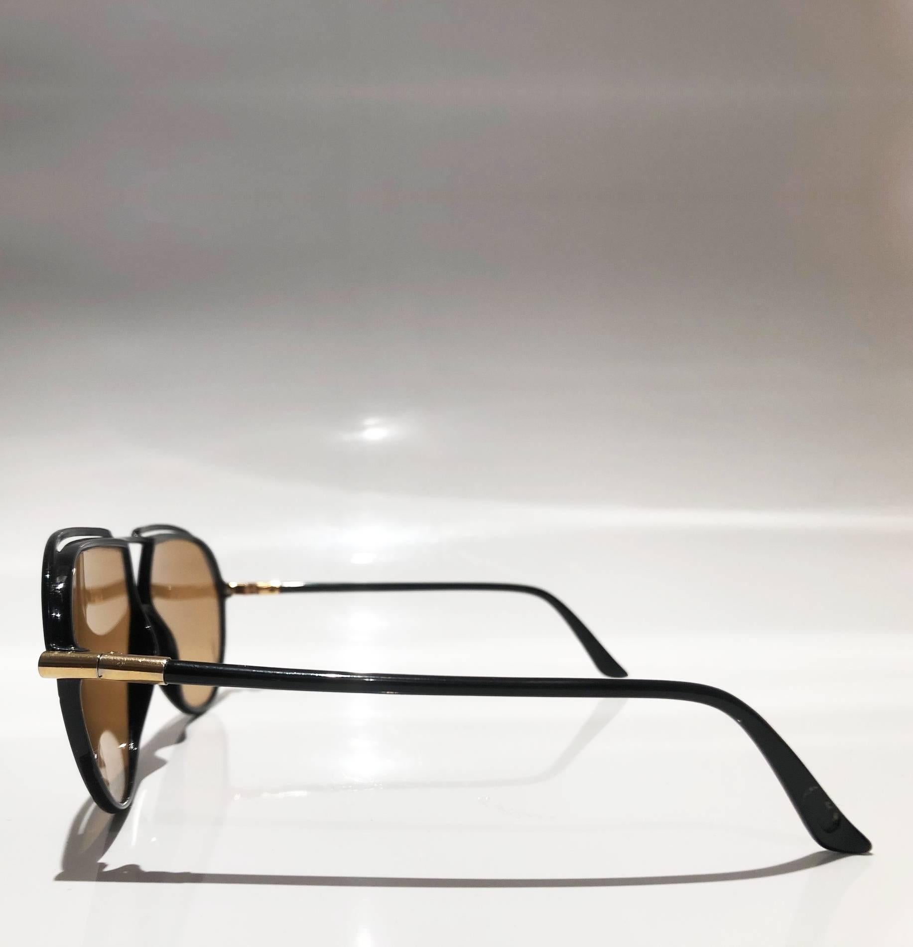 Brown 1980s Yves Saint Laurent Red injected aviator sunglasses