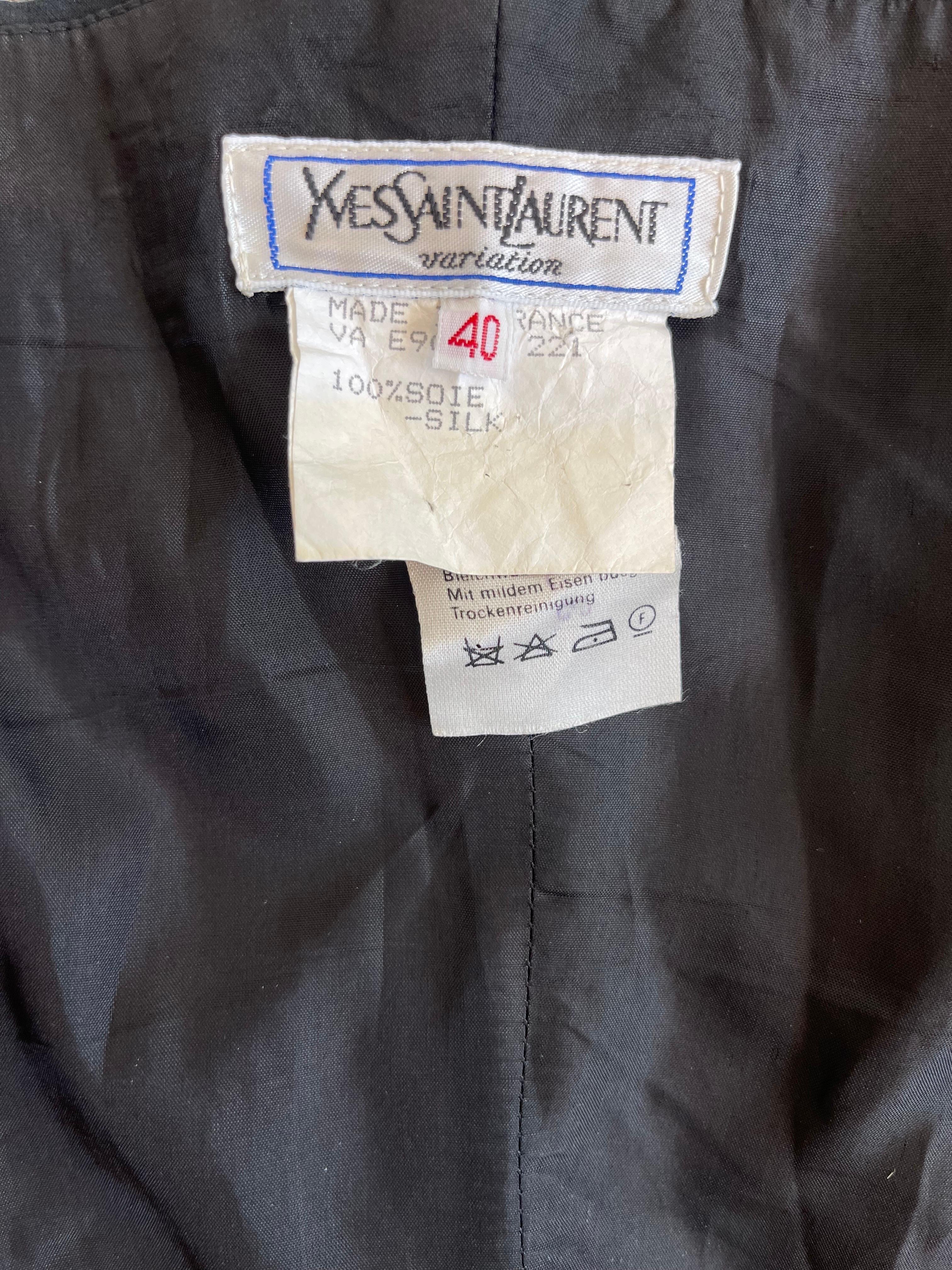1980er Jahre Yves Saint Laurent Trägerloses Kleid mit gerafftem Mieder Damen im Angebot