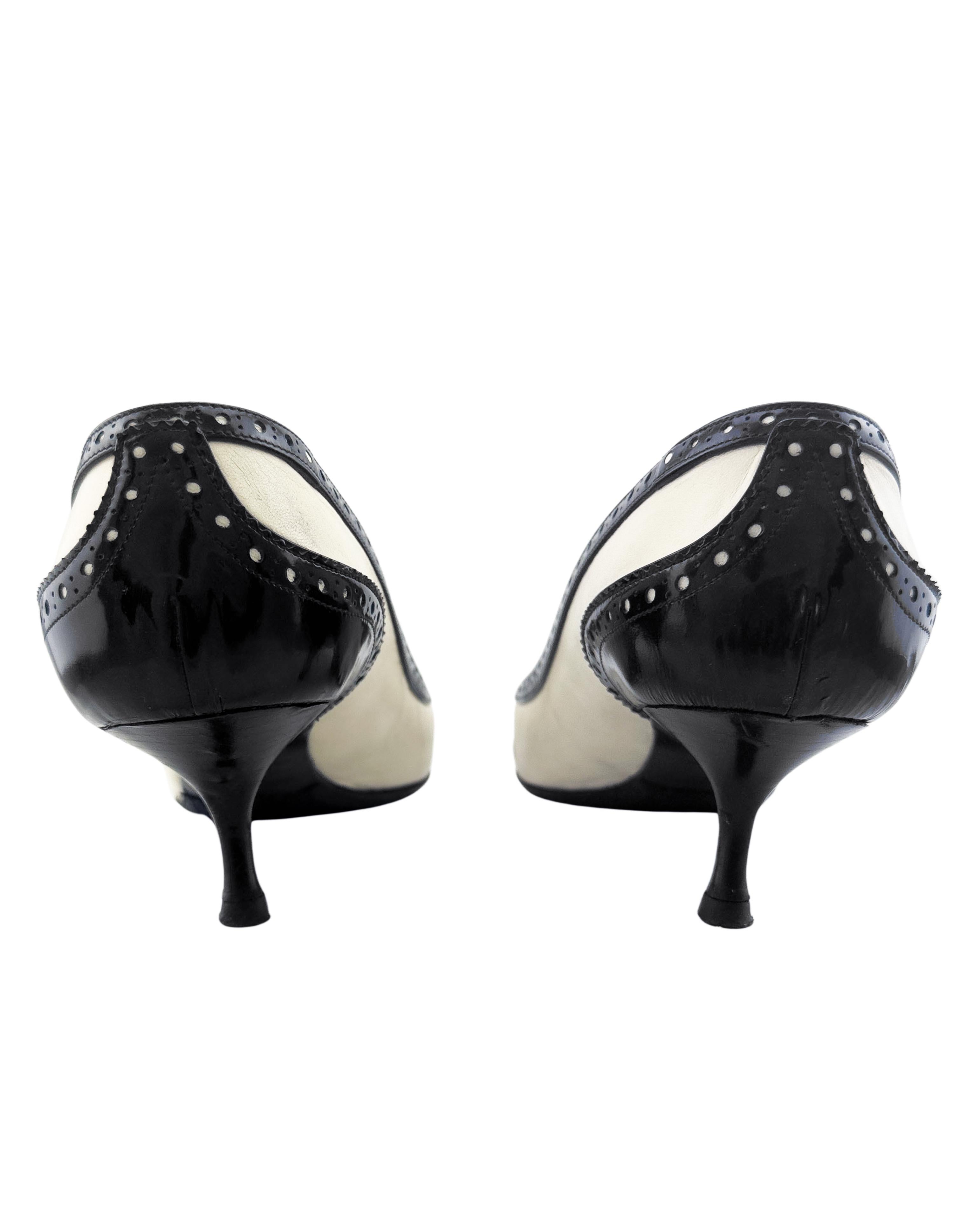1980's Yves Saint Laurent/YSL Black and White Brogue Style Kitten Heels In Good Condition For Sale In Toronto, Ontario