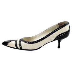 Yves Saint Laurent/YSL 1980 - Chaussures à talons aiguilles de style brogue noir et blanc
