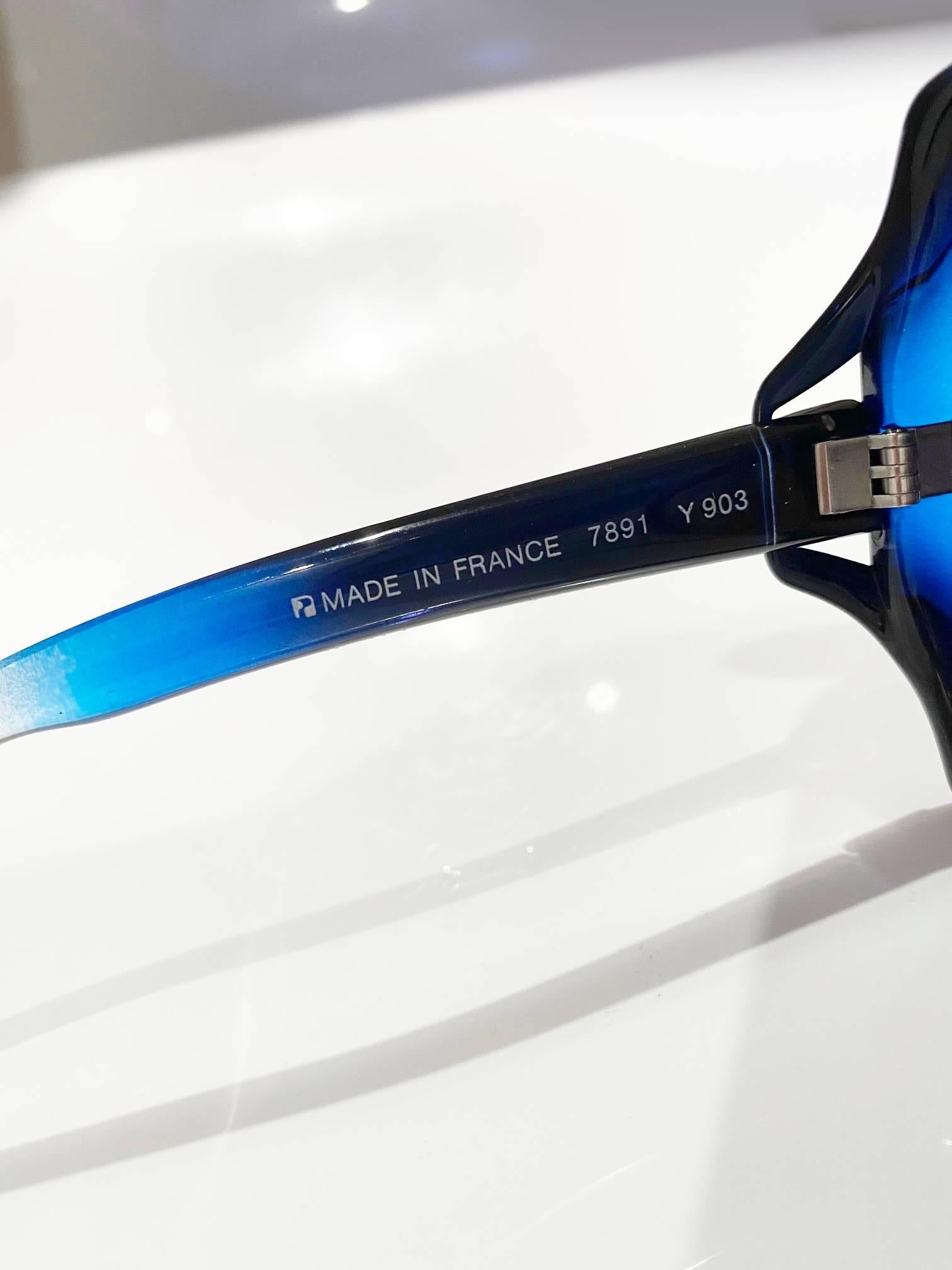 1980s Yves Saint Laurent YSL Blue Clear Oversized Sunglasses  In Excellent Condition In London, GB