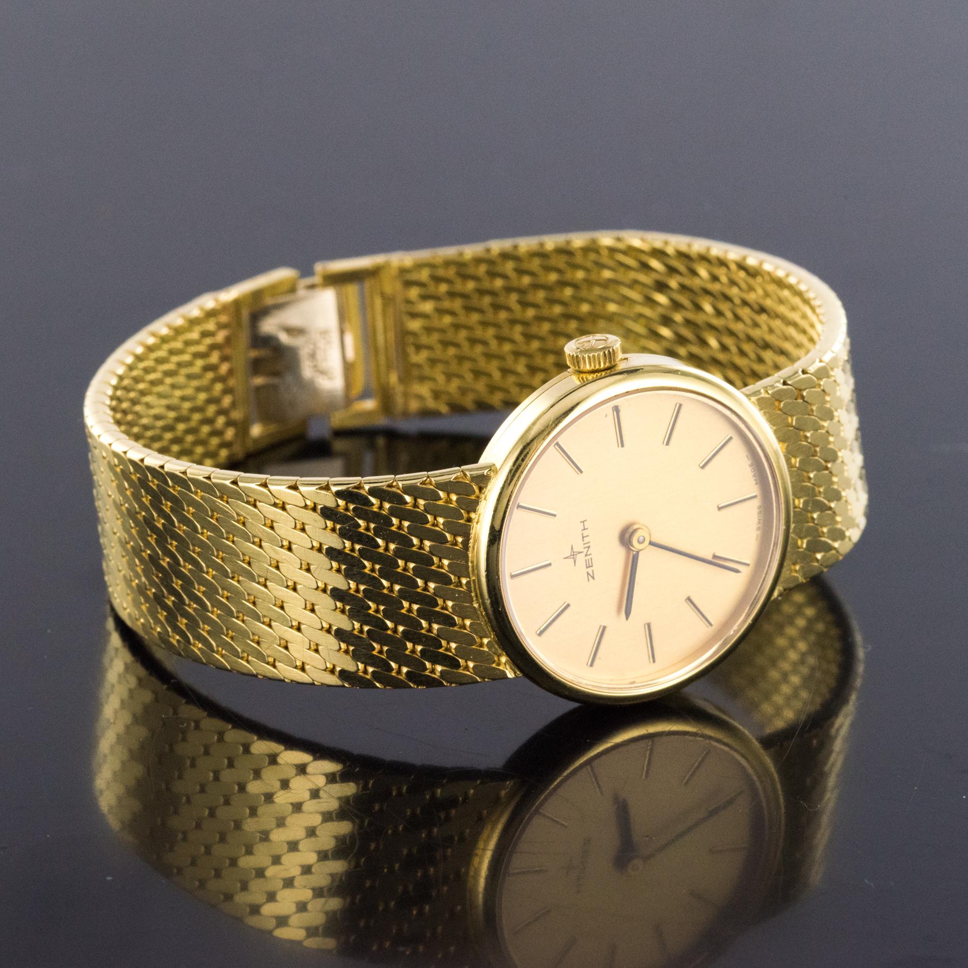 1980s Zenith 18 Karat Gold Ladies Mechanical Wristwatch In Excellent Condition In Poitiers, FR