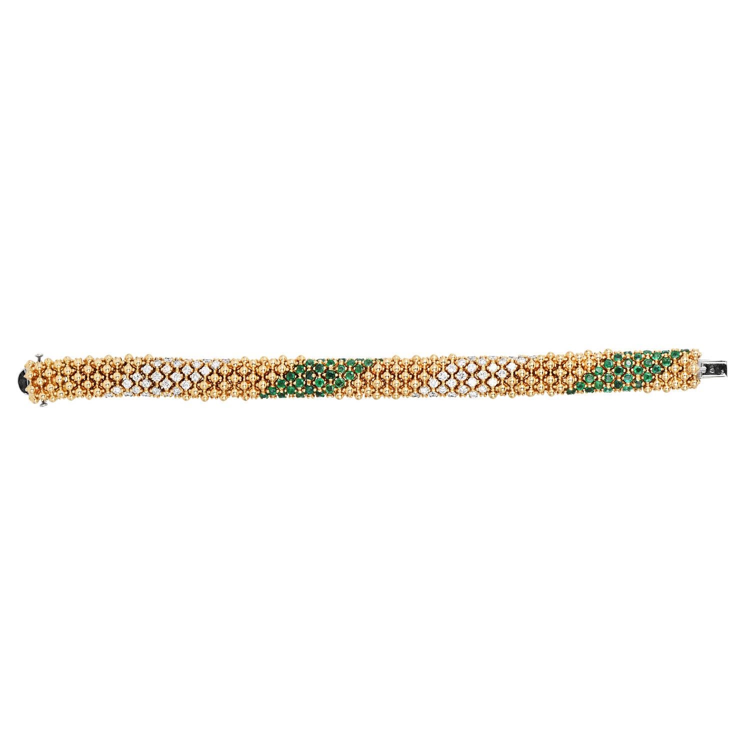1980SEmeralds 6.35cts Diamonds 18K Gold Beaded Mesh Wrap Bracelet en vente 1