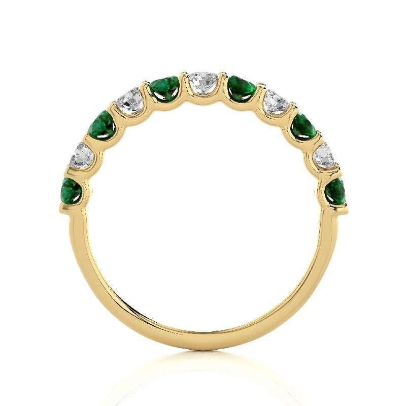 Modern 1981 Classic Collection Ring: 0.45Ct Diamond & 0.7Ct Emerald in 18K Yellow Gold For Sale