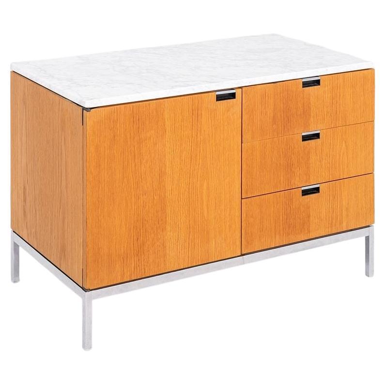 1981 Florence Knoll Credenza/armadio a due posizioni in Oak e marmo
