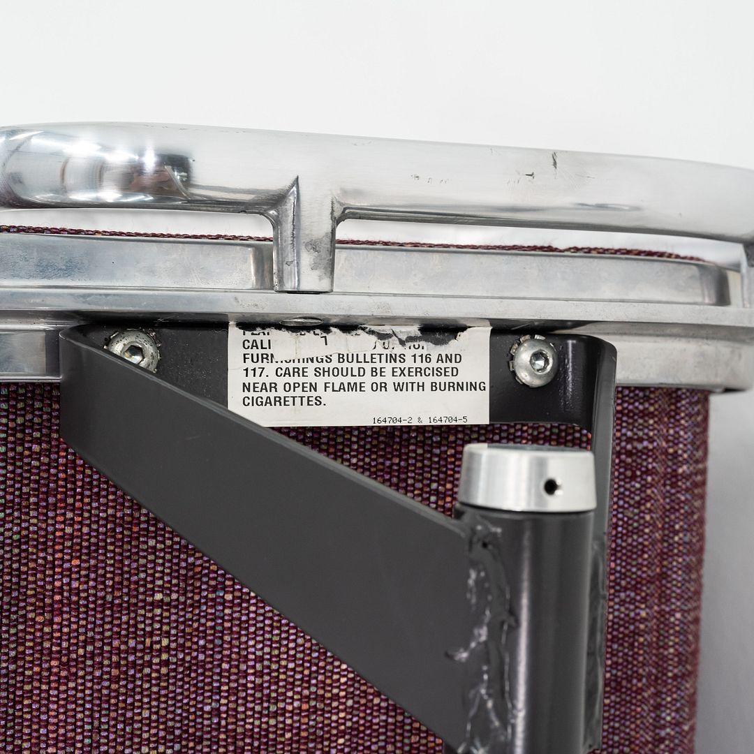 1981 Silla de escritorio Herman Miller Eames Aluminum Group Management en tela morada en venta 4