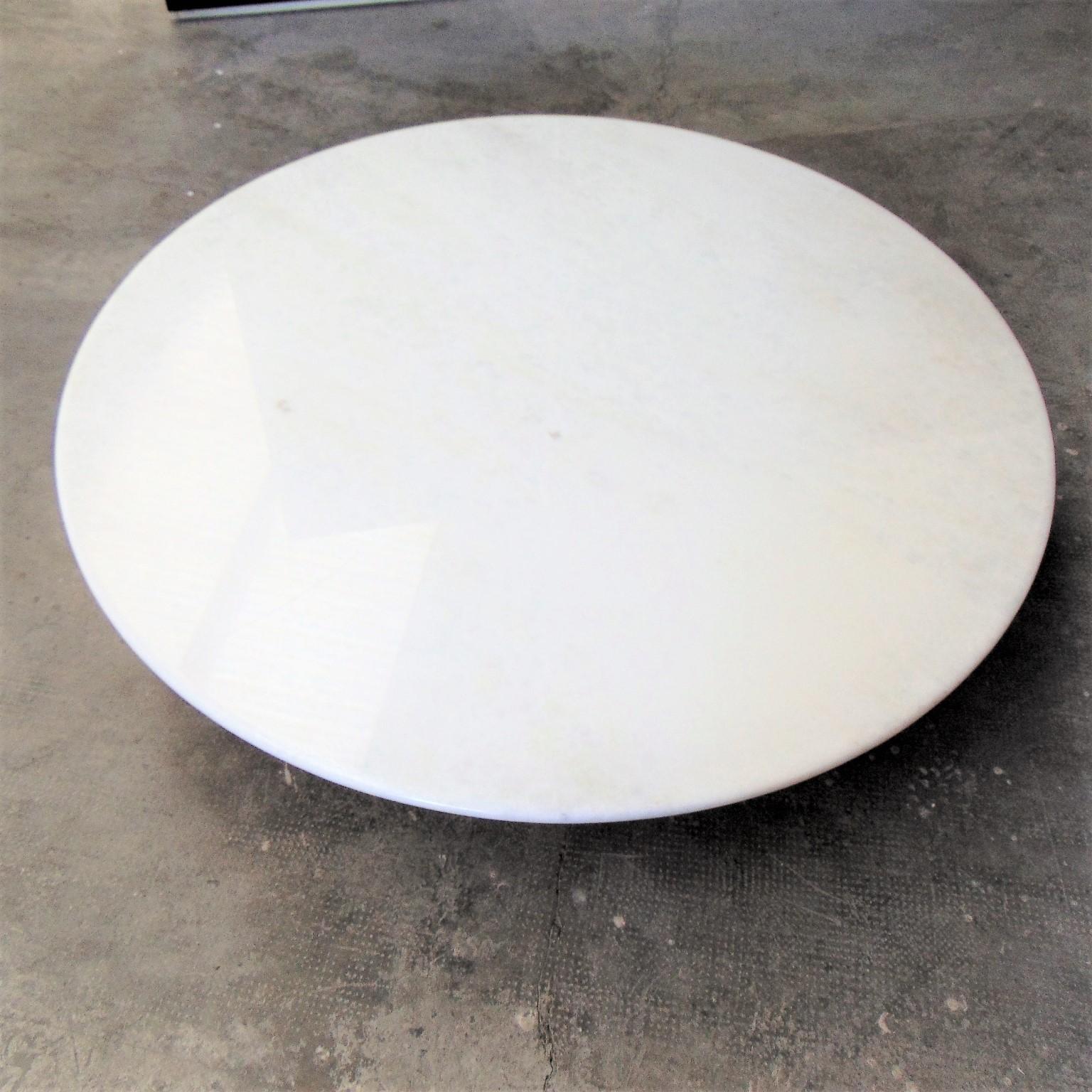 Polished 1981 Italian Round Coffee Table in White Marble