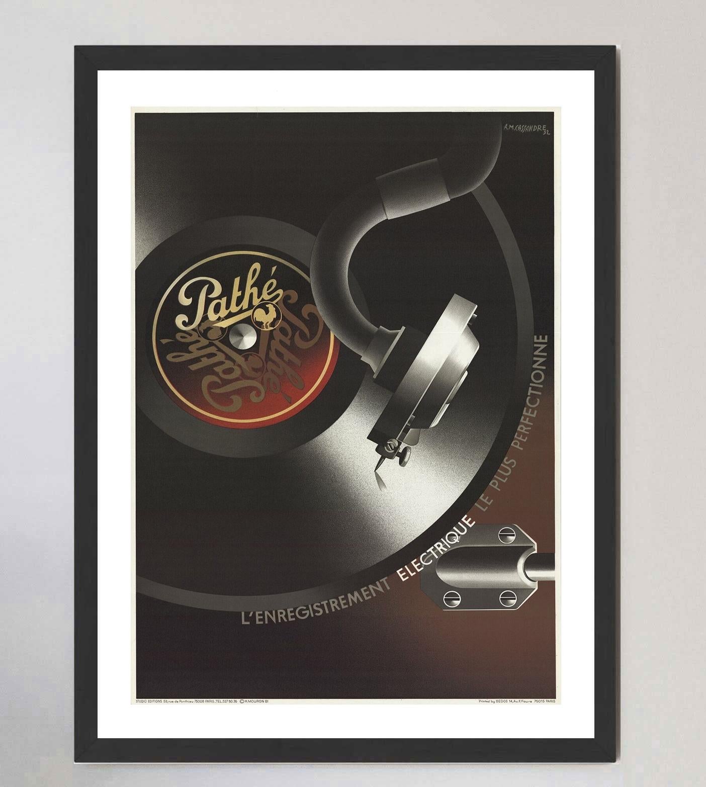 Fin du 20e siècle 1981 Pathe Record Player Original Vintage Poster en vente