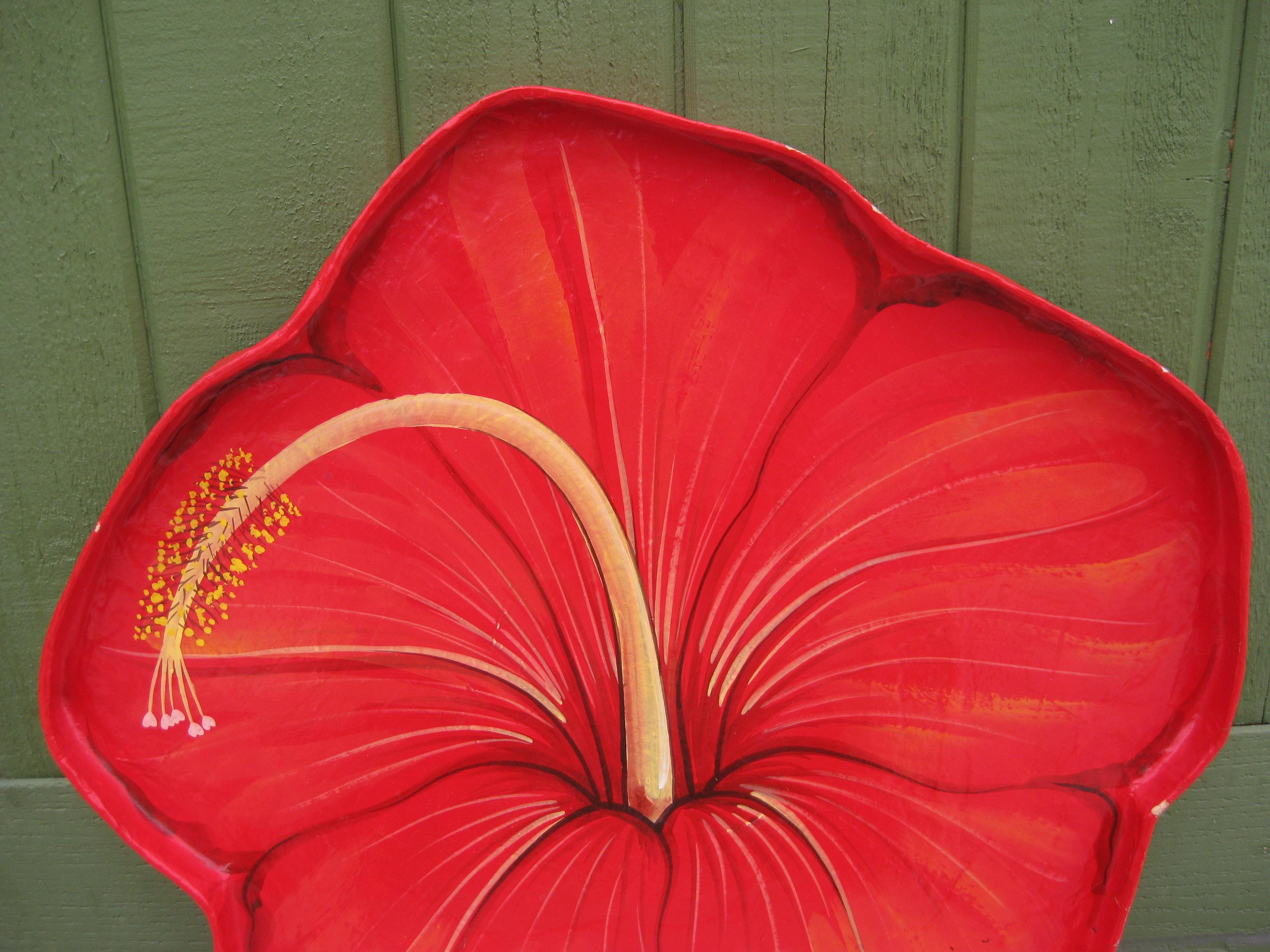 Fantastic vintage large figural hibiscus flower papier mache figural serving tray made by Chaiyot for Rosenthal-Netter. This dates from 1981. Hand painted and hand made. Signed on the back. Wonderful colors and design. It is made very well and has