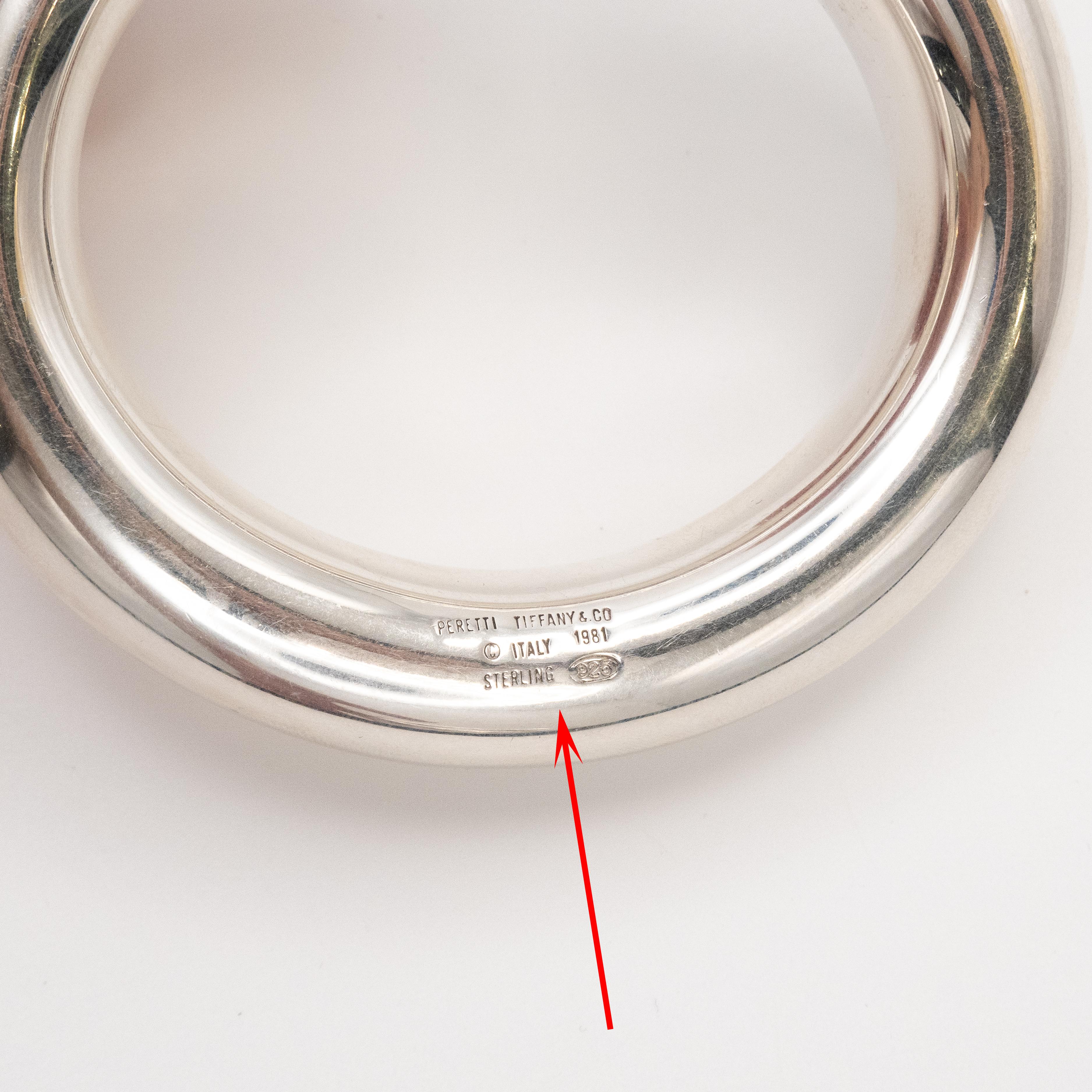 1981 Tiffany & Co Peretti Sterling Doughnut Bangle In Excellent Condition In New York, NY