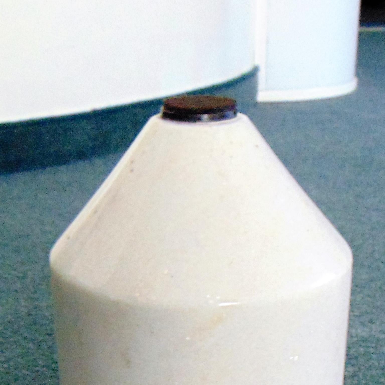1981 Tavolino in marmo bianco con piano in vetro rotondo, Italia in vendita 10