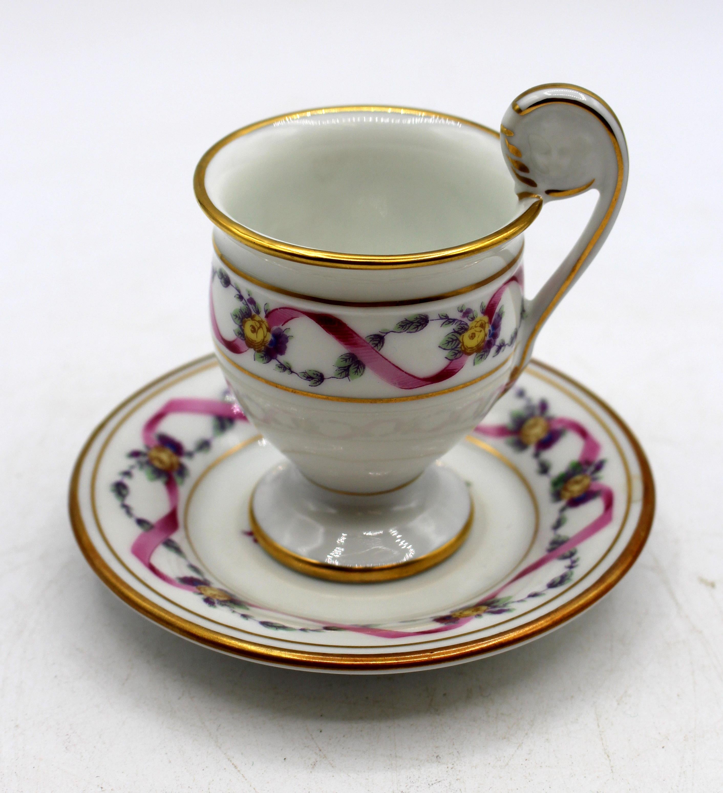 1982-2006 Pair of Demitasse Cups & Saucers by Richard Ginori. Elegant for espresso or demitasse. Rapallo pattern in Empire taste.
3.75