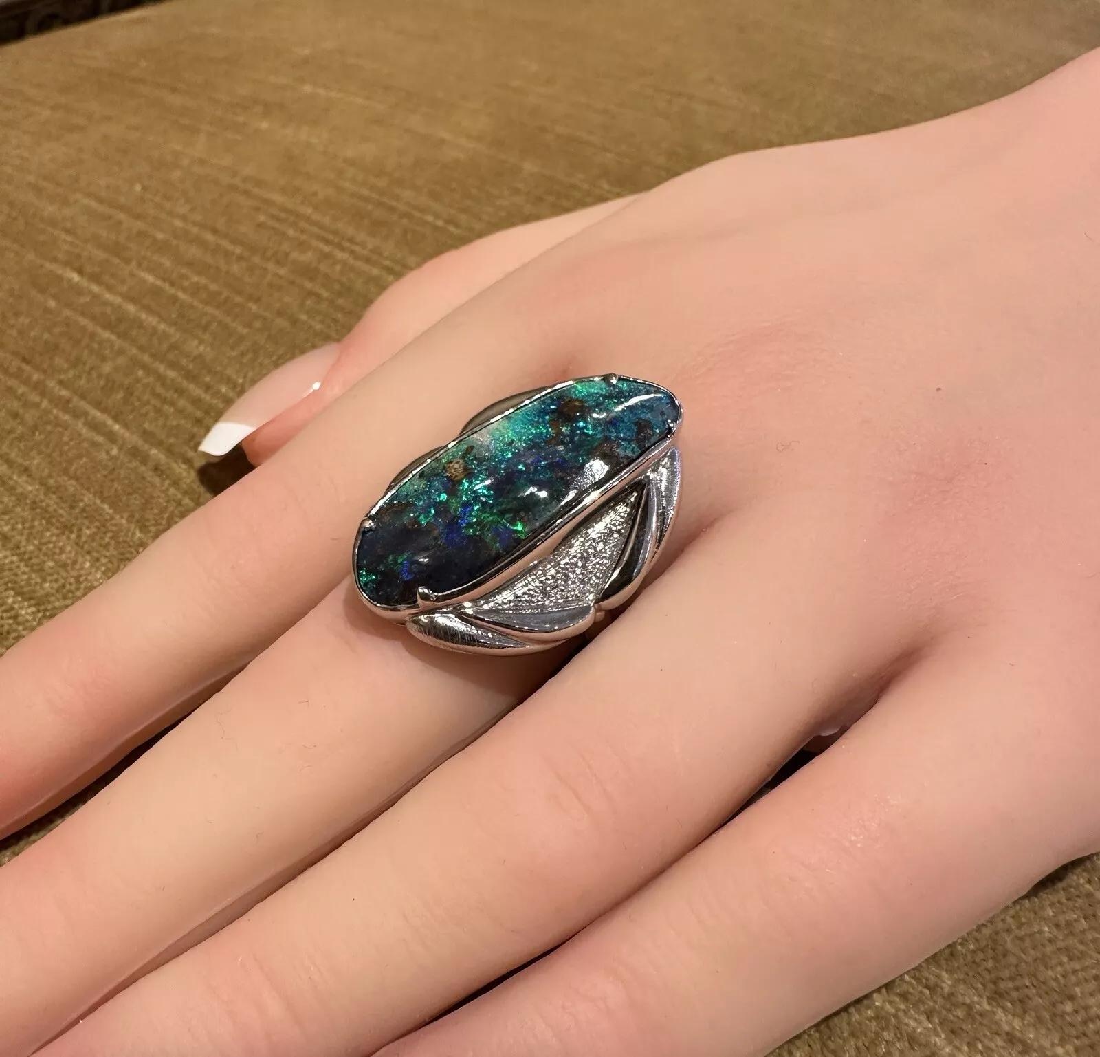 19.82 carat Boulder Opal and Diamond Ring in Platinum For Sale 1