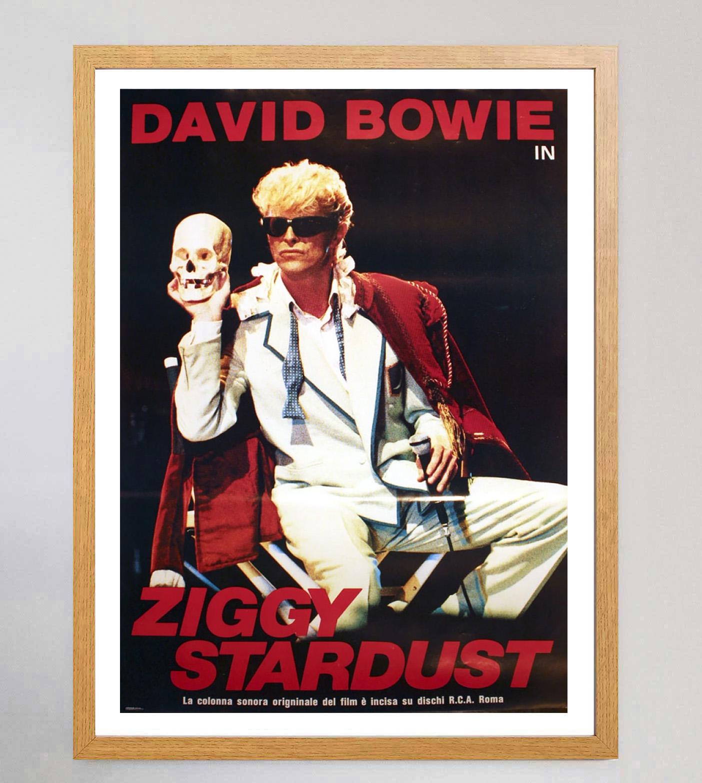 1982 David Bowie in Ziggy Stardust Poster originale d'epoca In condizioni buone in vendita a Winchester, GB