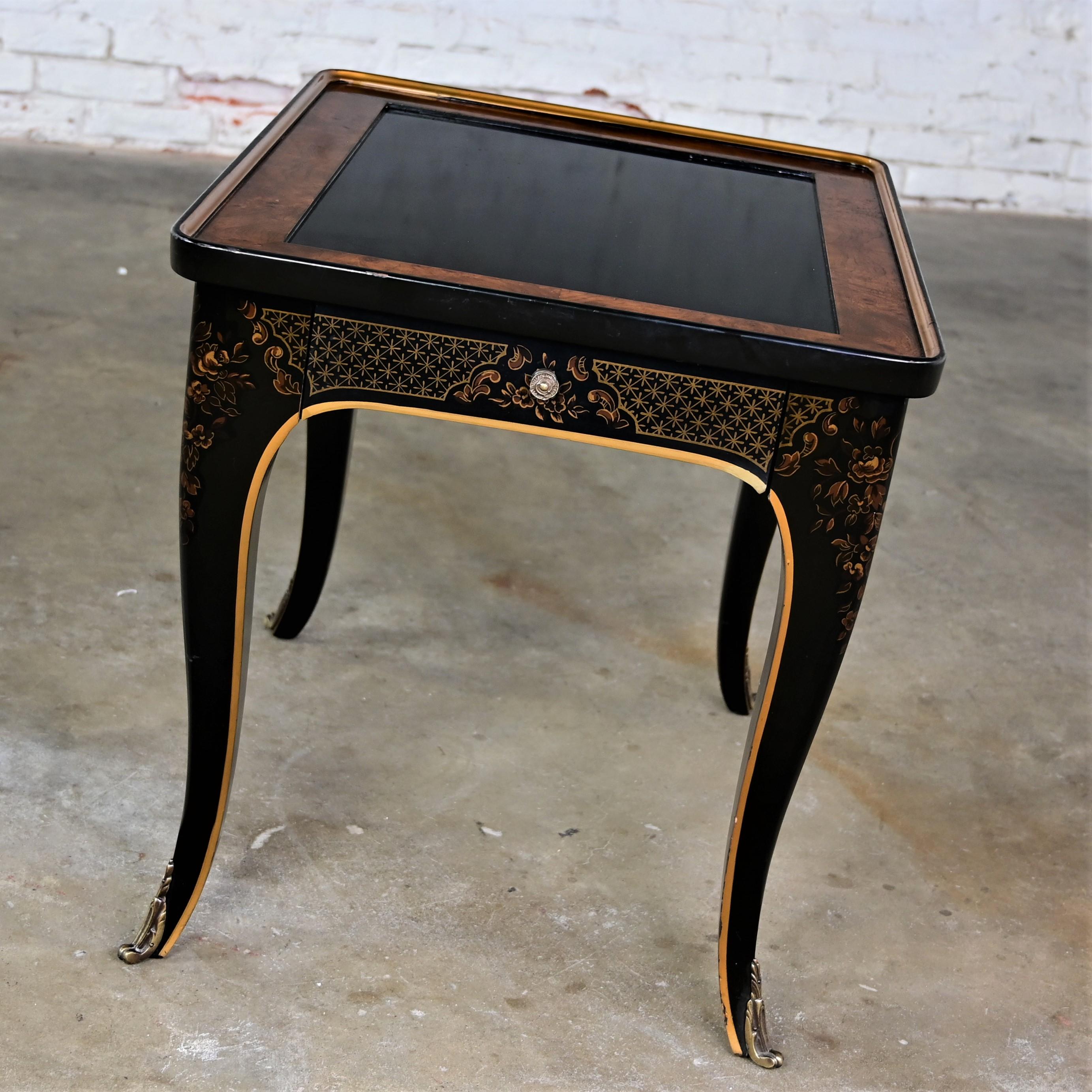 Chinoiseries 1982 Drexel Heritage ET Cetera Table d'appoint Chinoiserie Noir & Burl avec Ormolu en vente