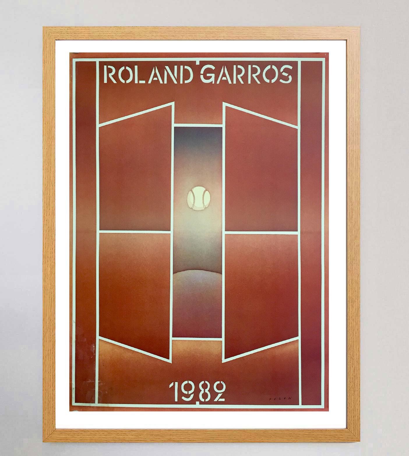1982 French Open Roland Garros Original Vintage Poster In Good Condition For Sale In Winchester, GB