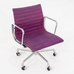 1982 Herman Miller Eames Aluminum Management Desk Chair in Purple Fabric