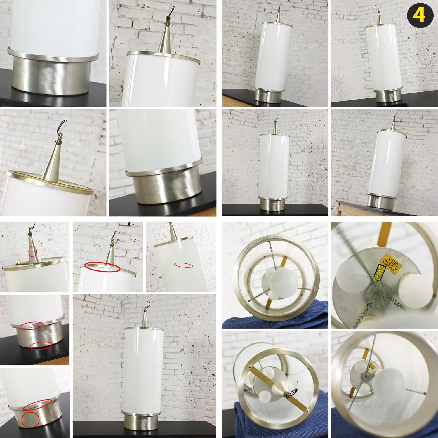 1982 Milchglas & Aluminium Monumentale Pendelleuchten von Visa Getrennt zu verkaufen im Angebot 8