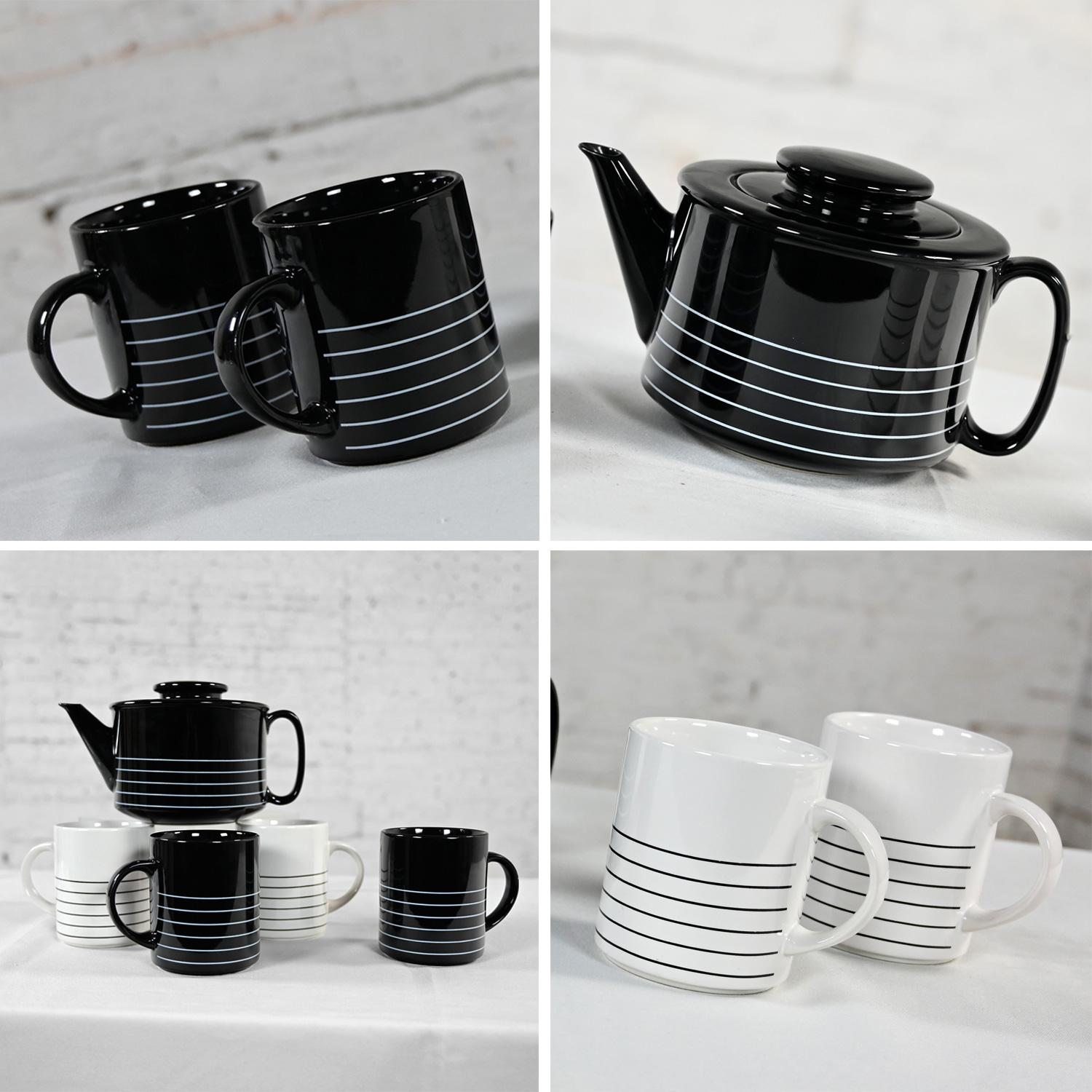 1982 Modern Copco Black & White Glazed Ceramic Teapot & 4 Mugs by Sam Lebowitz  For Sale 9