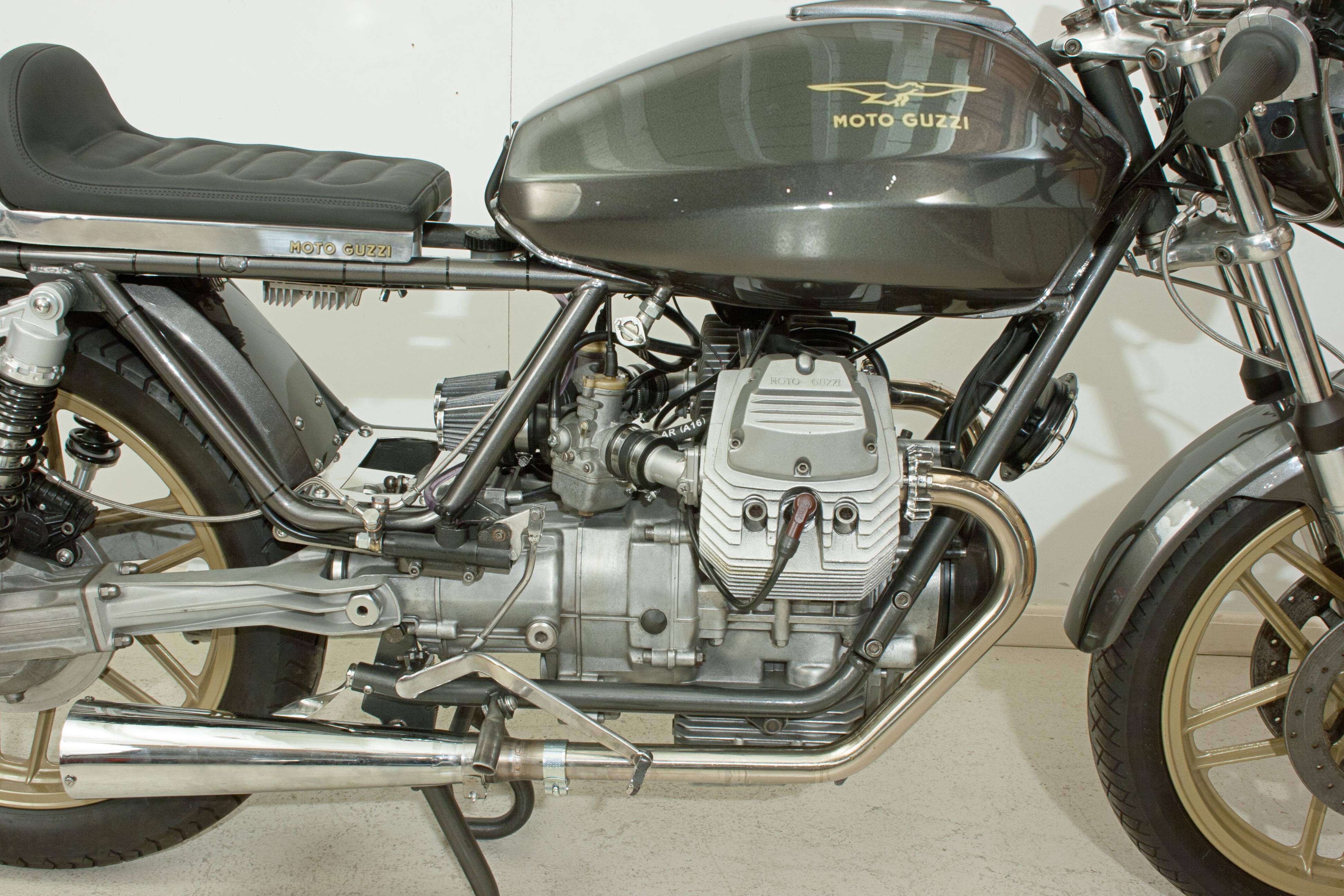1982 Moto Guzzi Cafe Racer V50 Italienisches Motorrad im Angebot 3