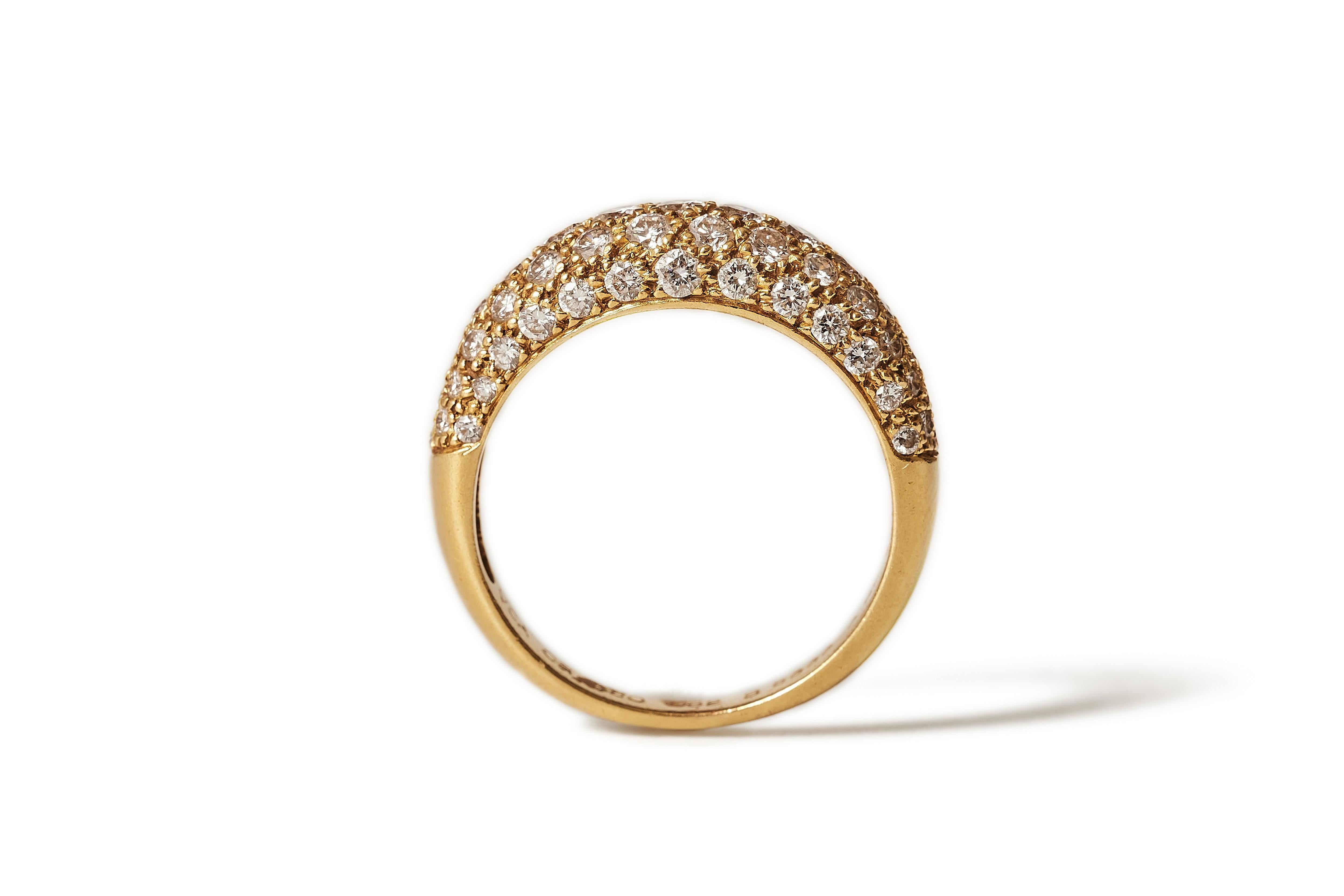 1982 Van Cleef & Arpels 0.8ct pavé diamond 18k yellow gold band dome ring For Sale 2