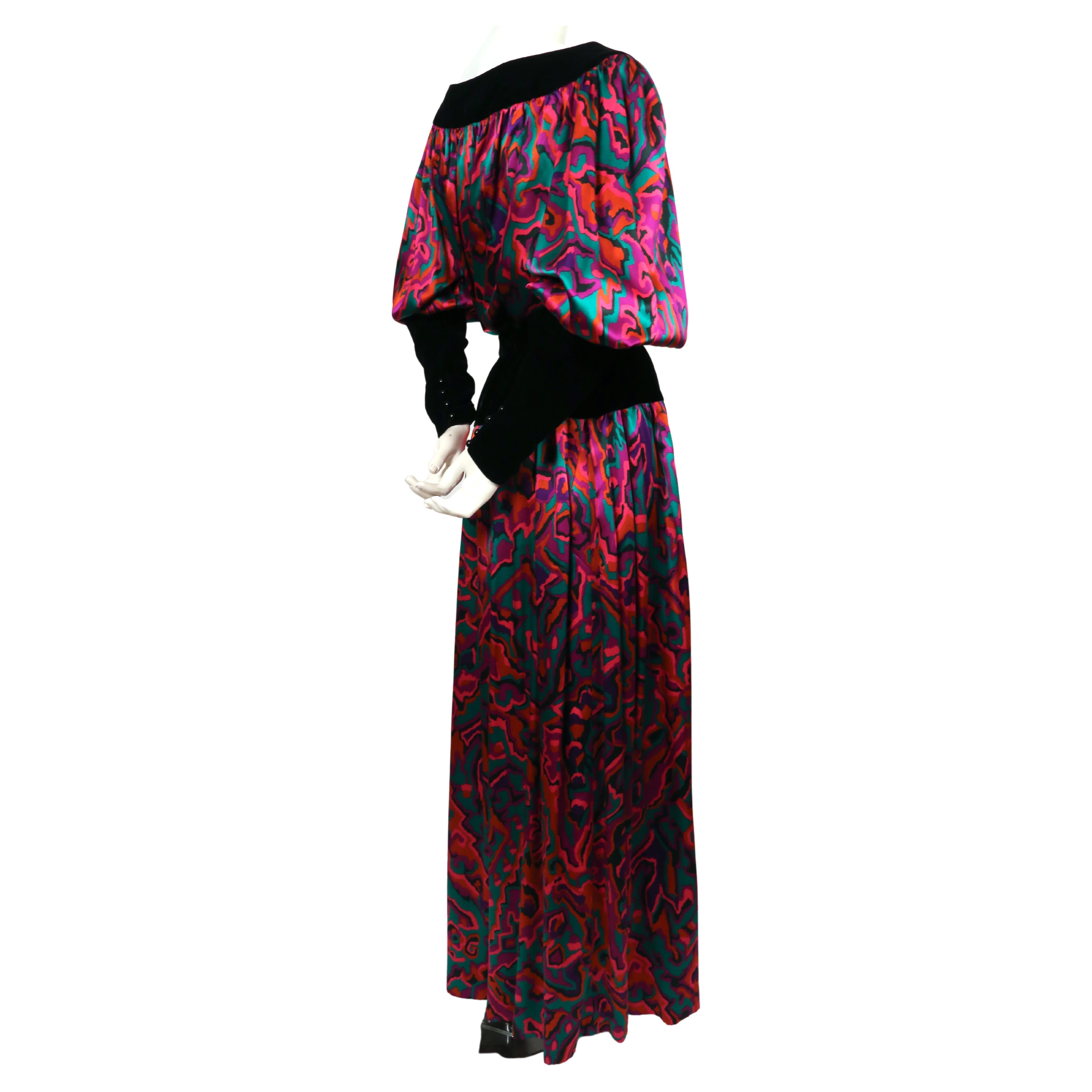 Nero 1982 Yves Saint Laurent top e gonna RUNWAY in seta stampata astratta in vendita