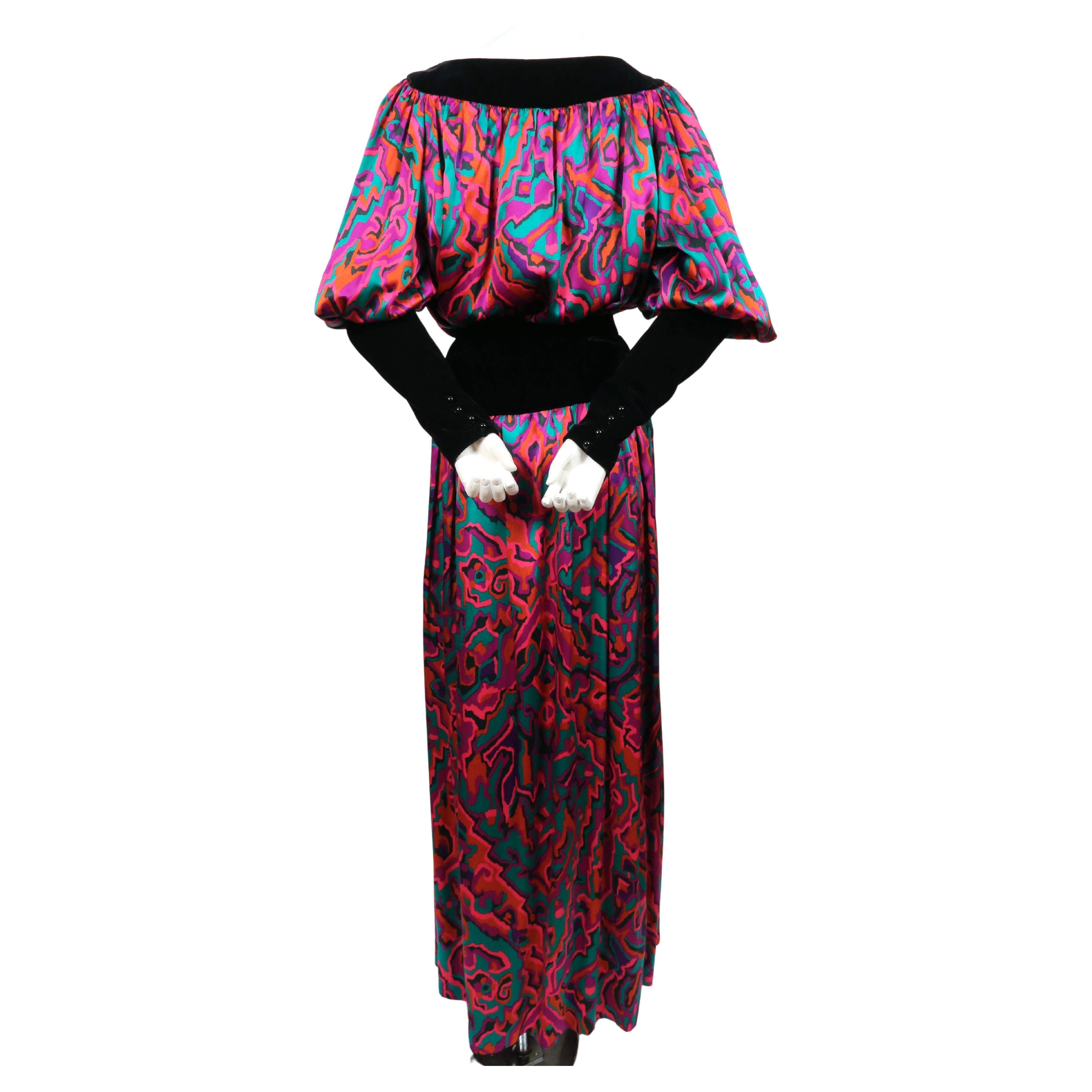 1982 Yves Saint Laurent top e gonna RUNWAY in seta stampata astratta In condizioni buone in vendita a San Fransisco, CA