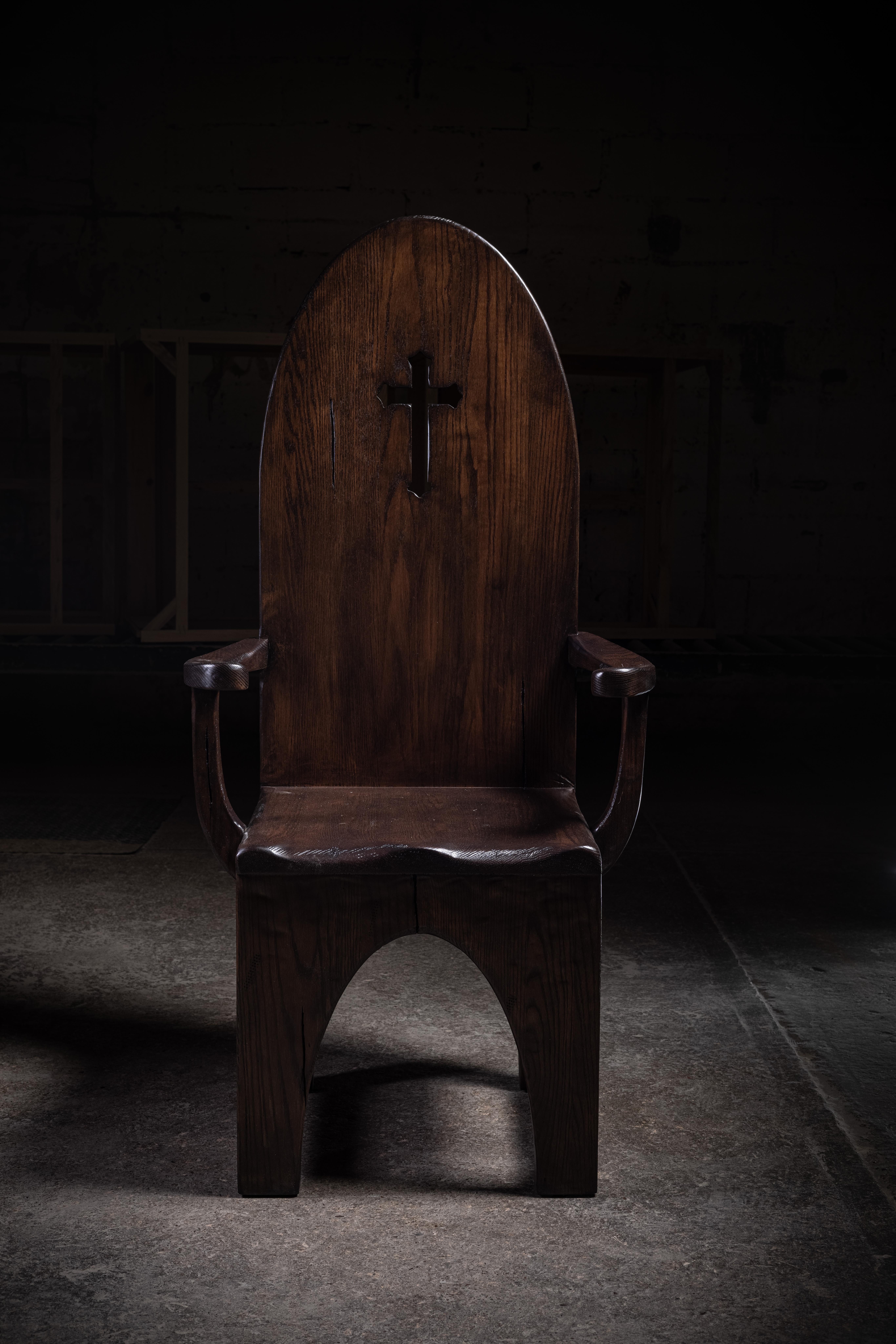 Homage to our favorite chairs.
20th century hand carved oak medieval Gothic style arched back dining chair.