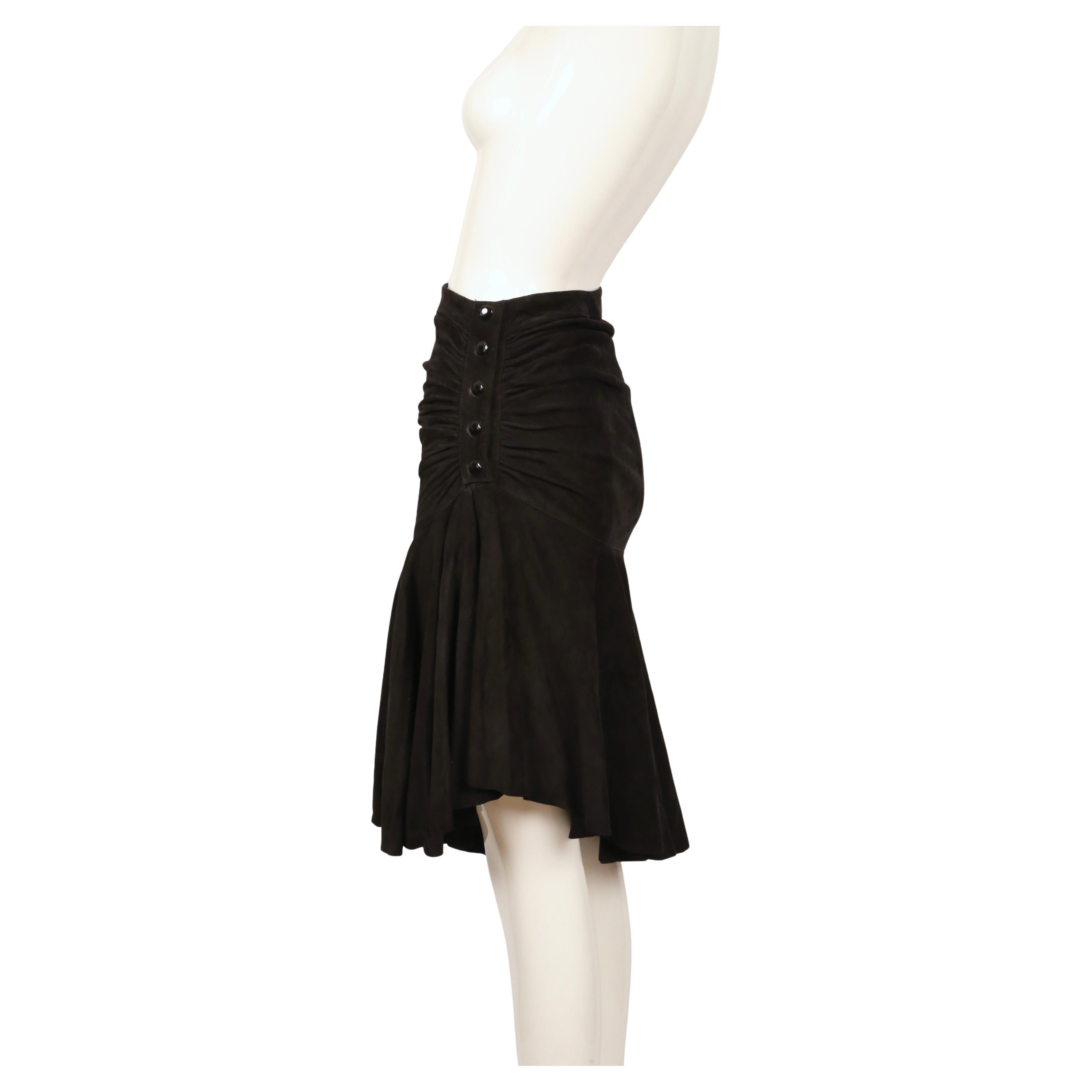 1983 AZZEDINE ALAIA black suede skirt with ruching For Sale 3