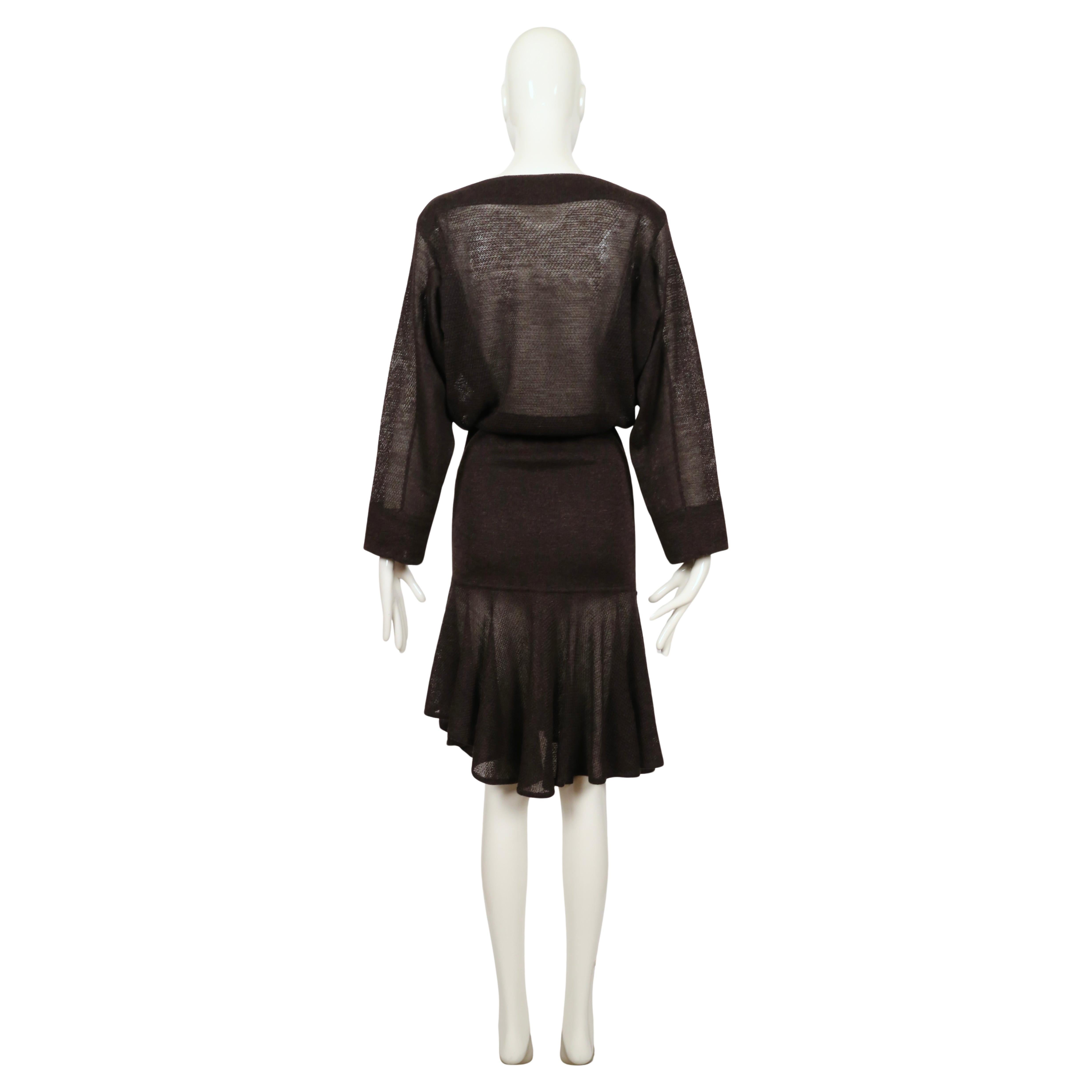1983 AZZEDINE ALAIA, abito in maglia semitrasparente marrone intenso con illusione in vendita 7