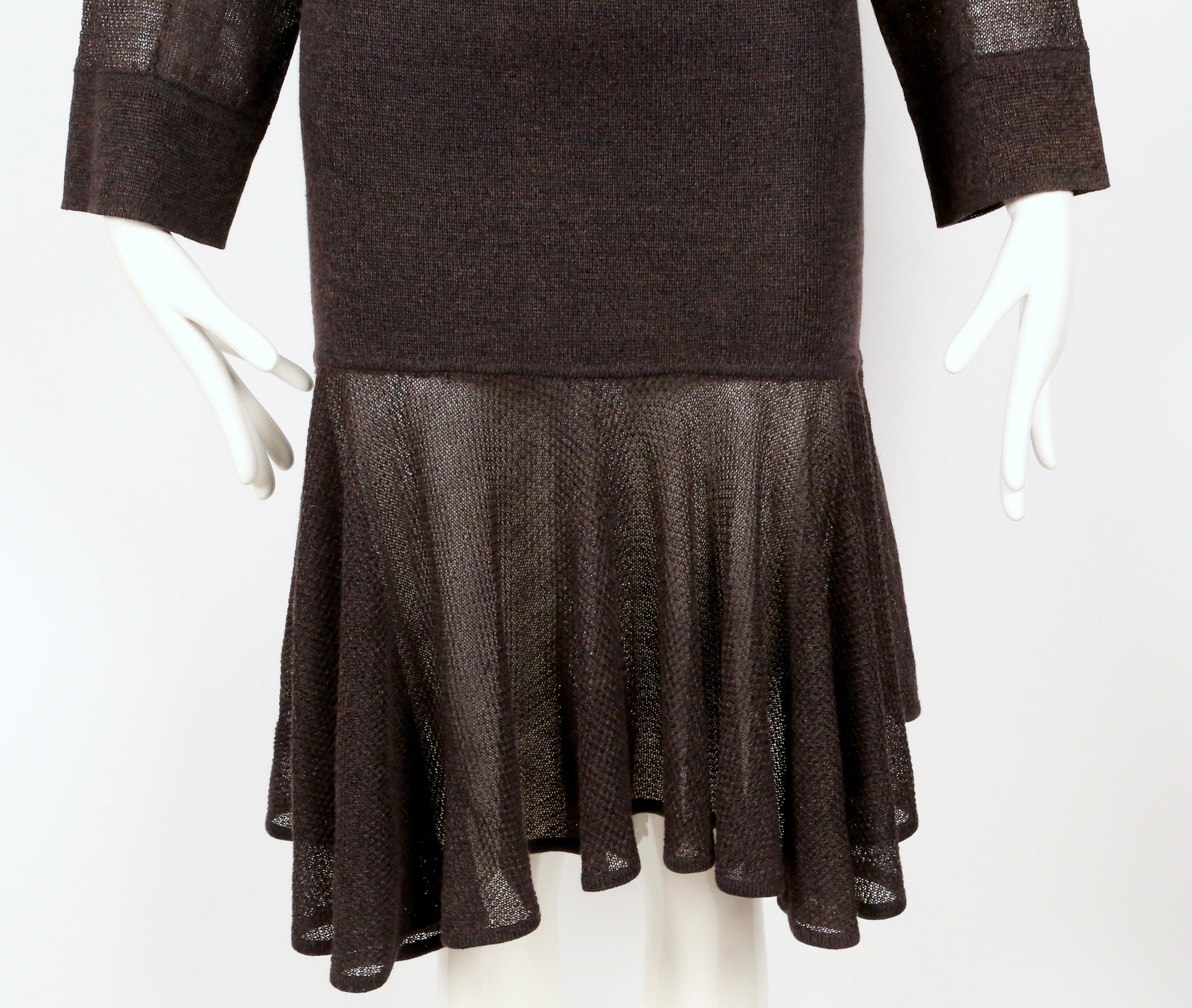 1983 AZZEDINE ALAIA, abito in maglia semitrasparente marrone intenso con illusione in vendita 9