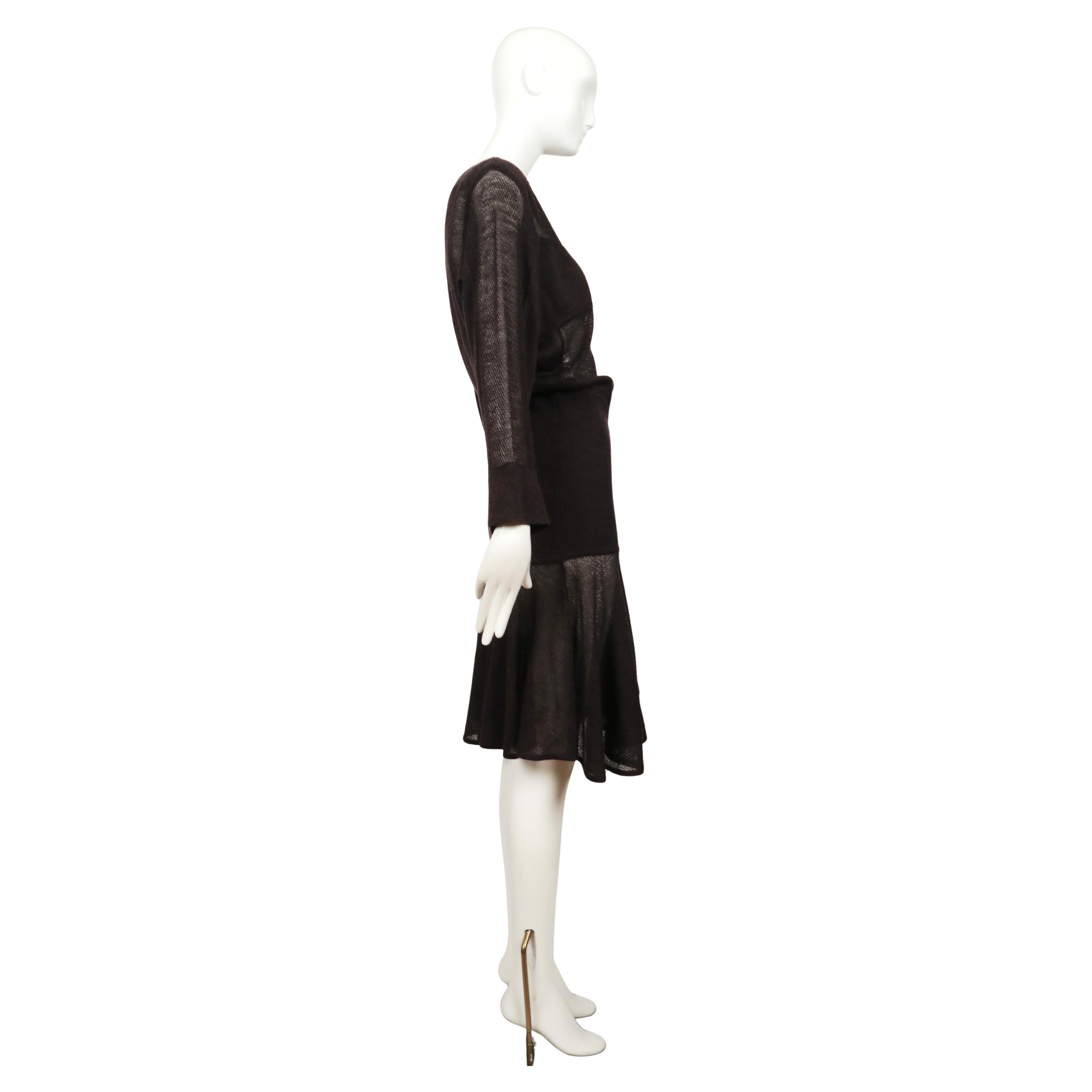 Donna 1983 AZZEDINE ALAIA, abito in maglia semitrasparente marrone intenso con illusione in vendita