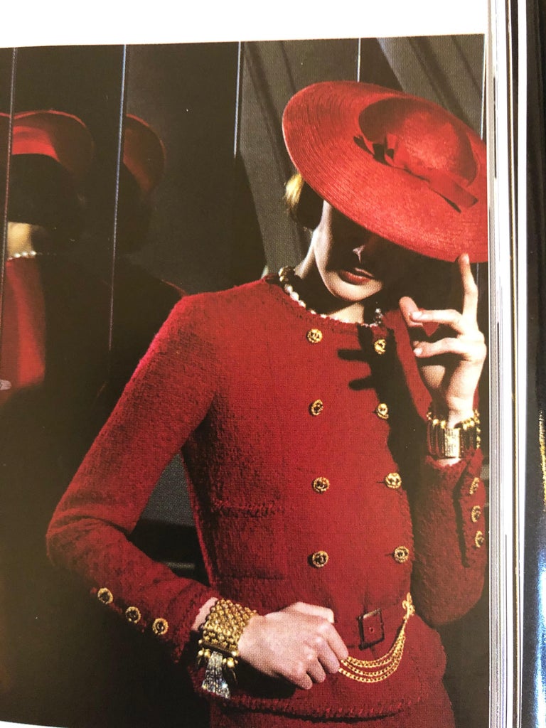 Ines de la Fressange models in Karl Lagerfeld's debut collection