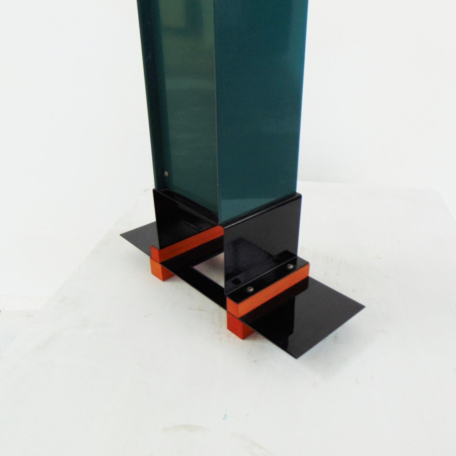 1983 G. Sowden Oppenheimer Table Clock Orange Green Enameled Steel Stained Ash 9