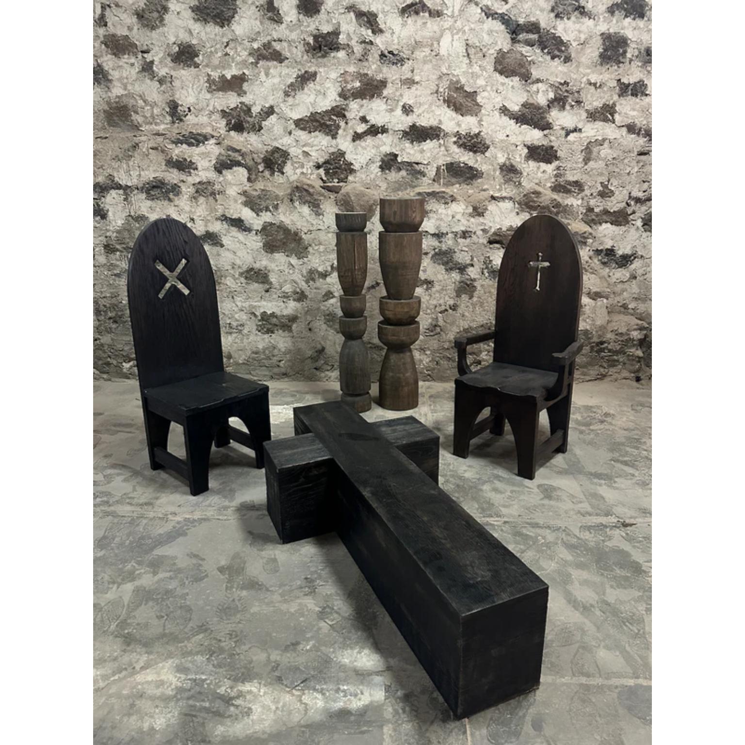 1983 Table basse artisanale en Oak Oak brut par No Age Studio Neuf - En vente à Geneve, CH