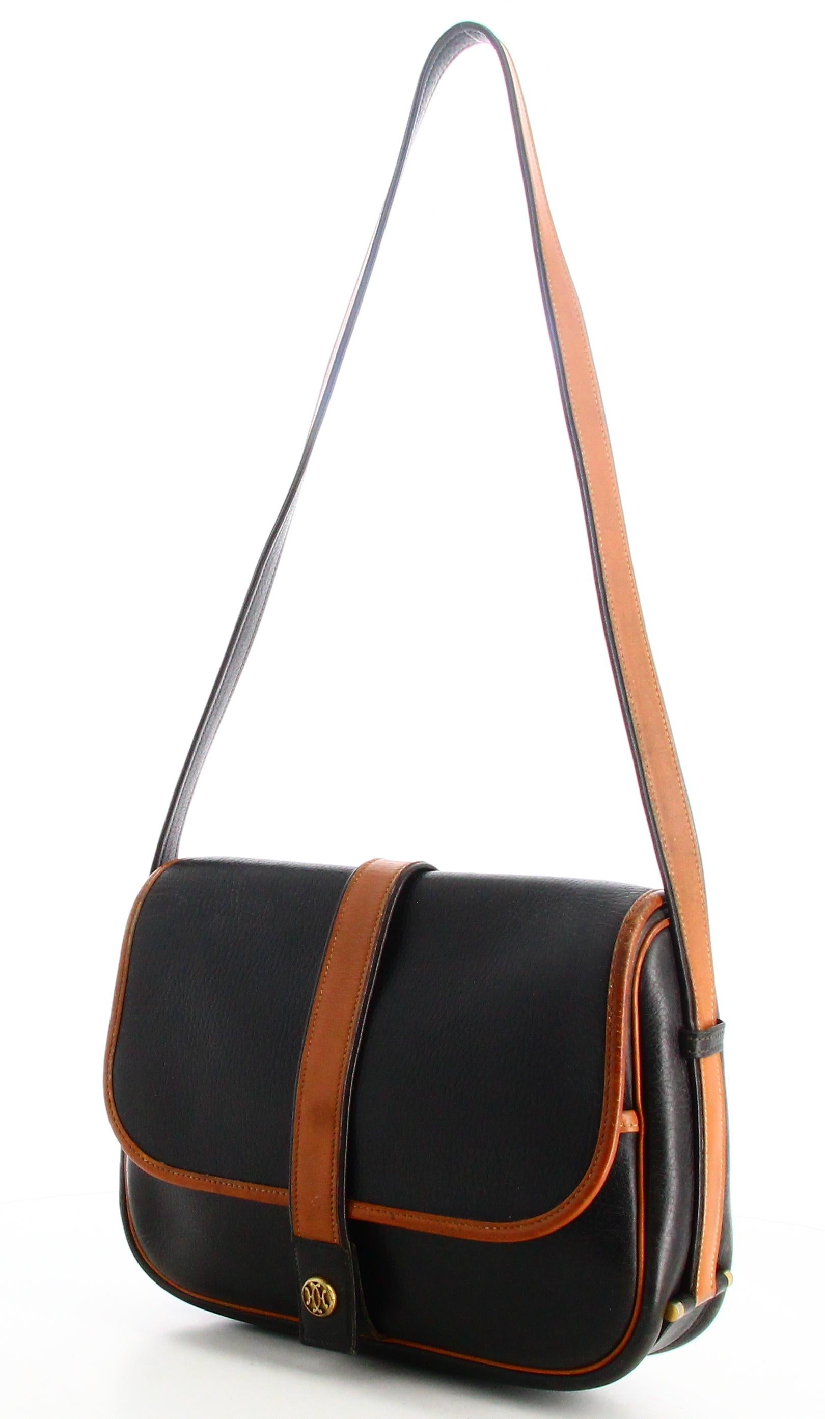 1983 Hermes Black and Brown Leather Shoulder Bag  In Good Condition For Sale In PARIS, FR