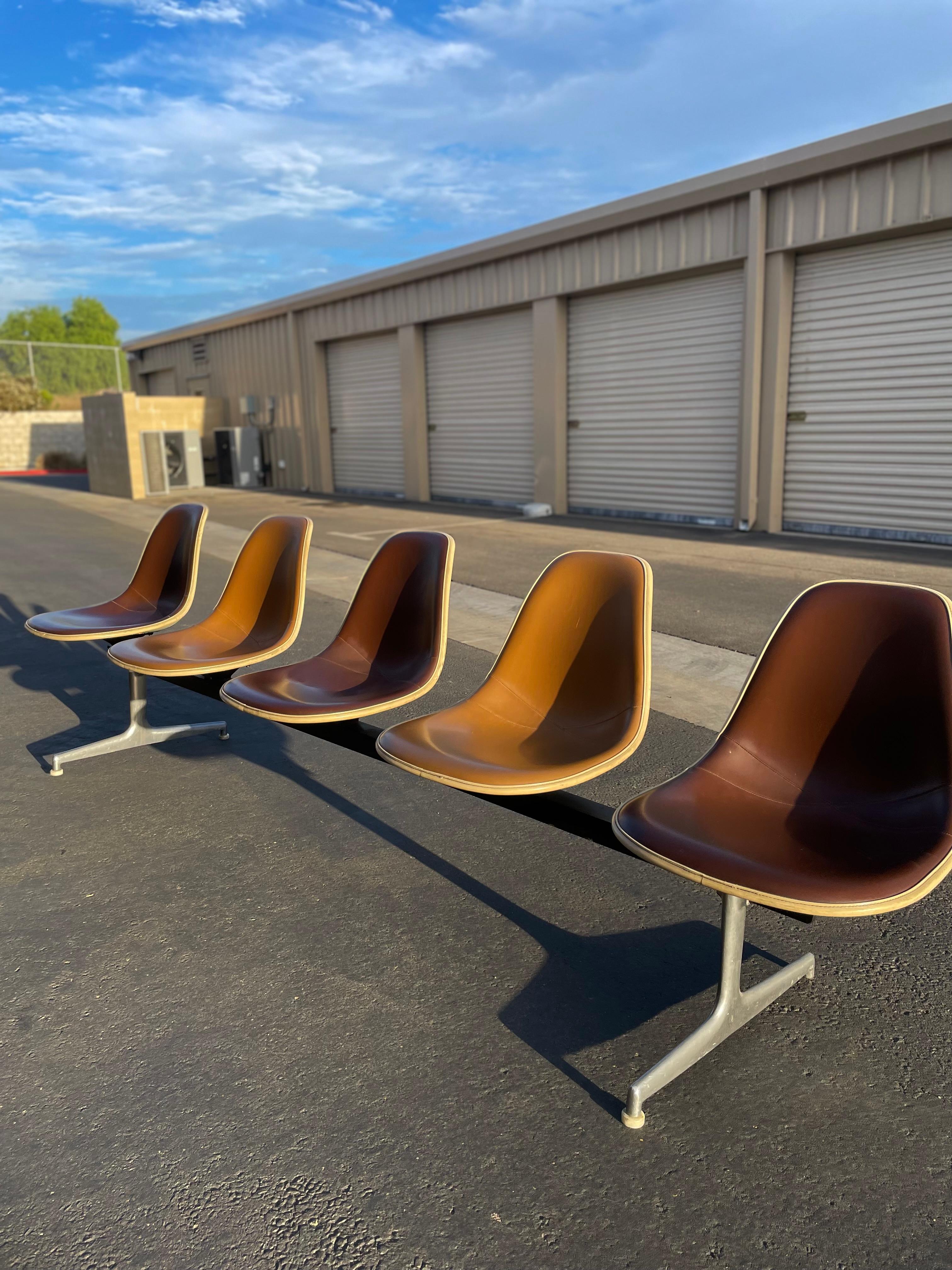 Mid-Century Modern 1983 Mid Century Charles & Ray Eames For Herman Miller Tandem Seats 