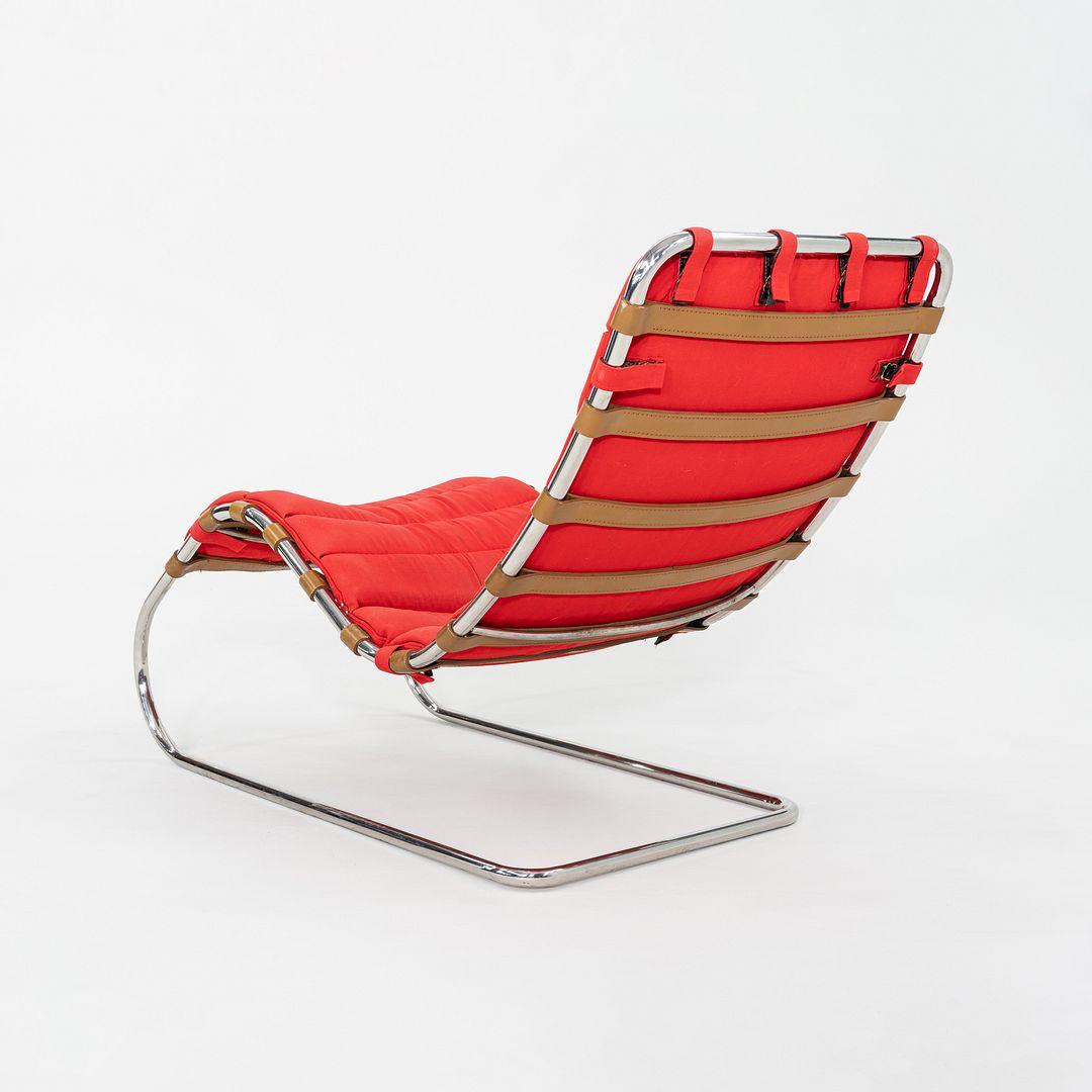 Américain 1983 Mies van der Rohe for Knoll MR Chaise longue sans accoudoirs en tissu rouge en vente
