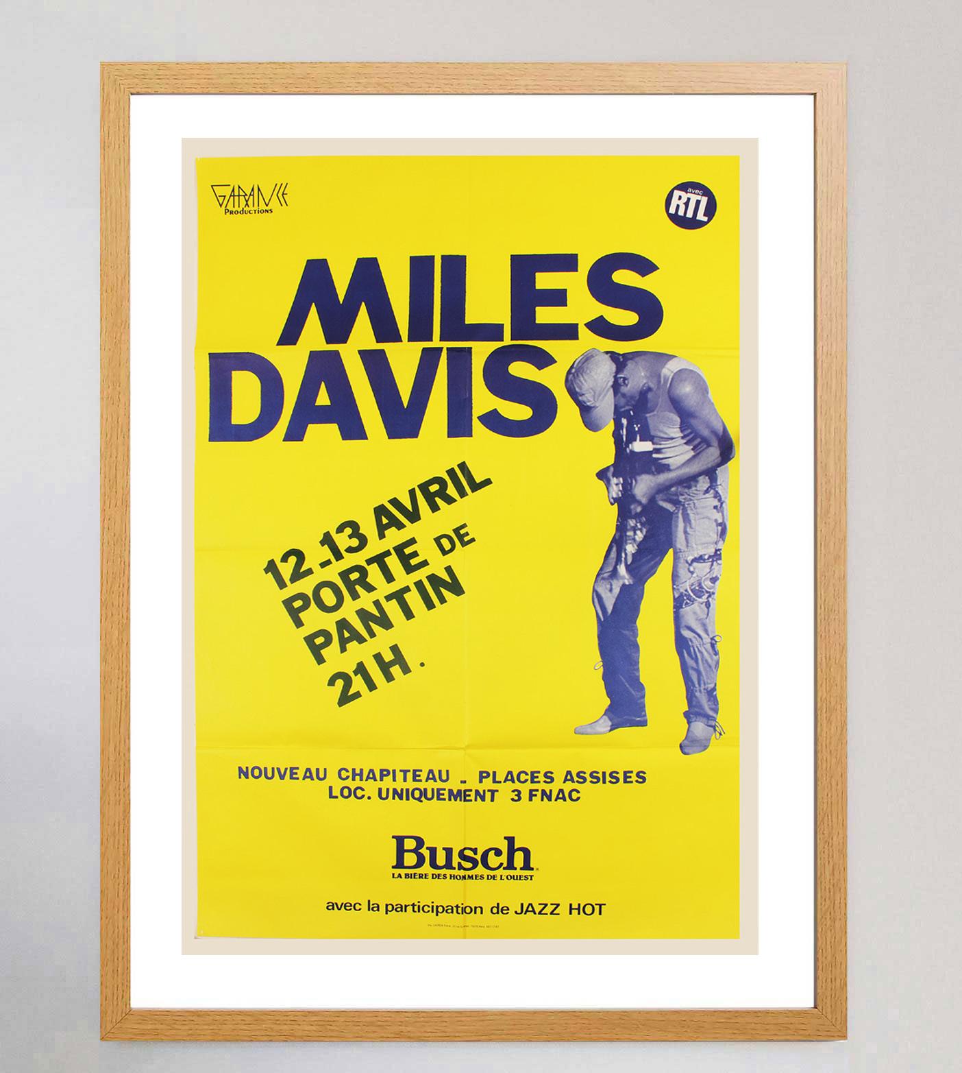 Français Affiche vintage d'origine Miles Davis - Vivre à Paris, 1983 en vente