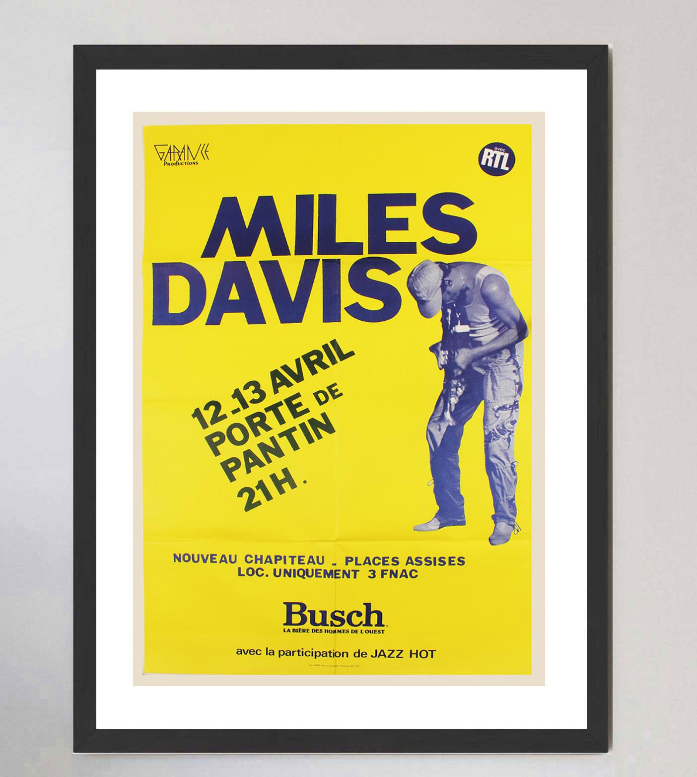 Fin du 20e siècle Affiche vintage d'origine Miles Davis - Vivre à Paris, 1983 en vente