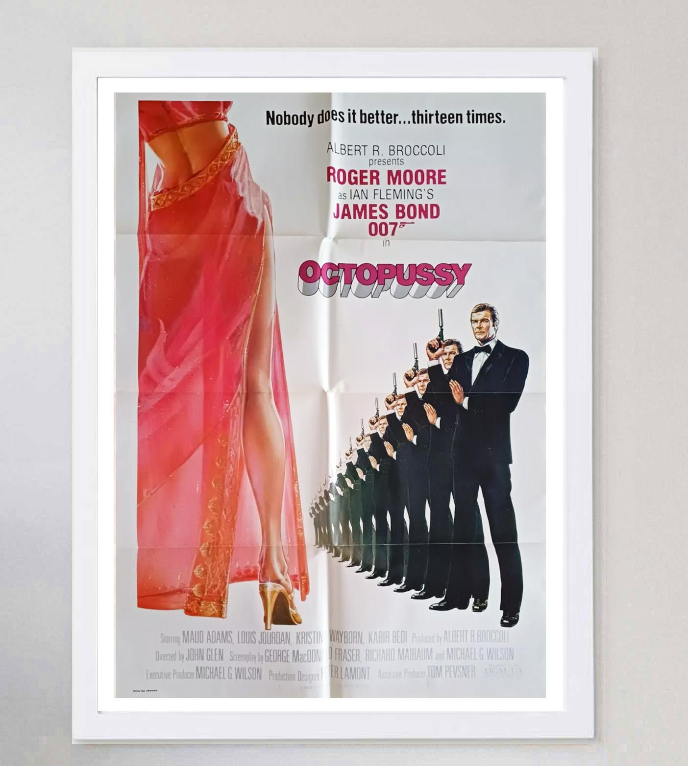 1983 Octopussy Original Vintage poster In Good Condition For Sale In Winchester, GB