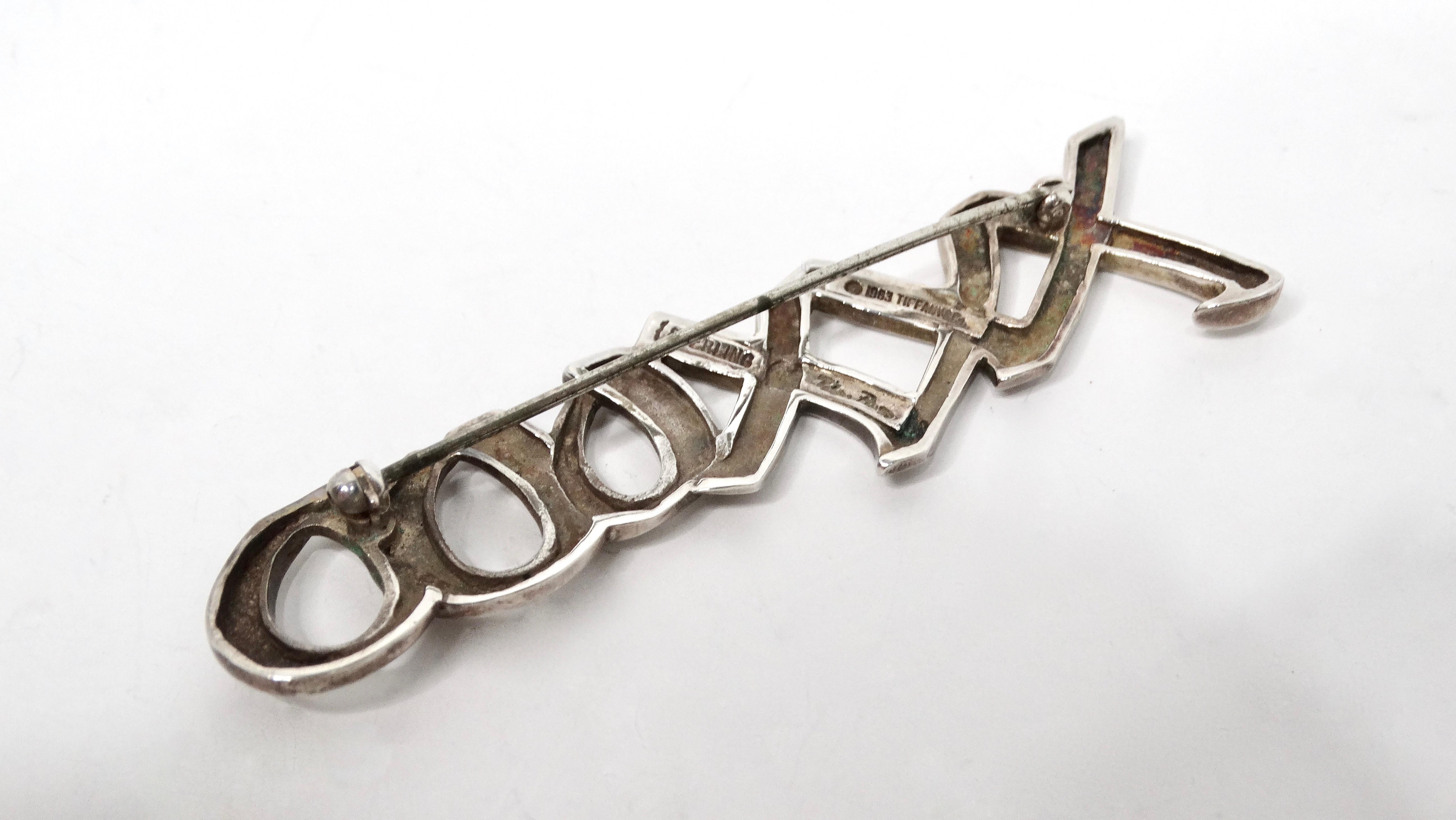Donna 1983 Paloma Picasso for Tiffany & Co. Spilla in argento 925 con baci e abbracci in vendita